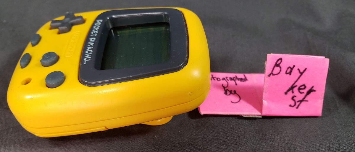 Pocket Pikachu 1 Yellow Black White LCD Virtual Pet Pedometer Game MPG-001 Japan