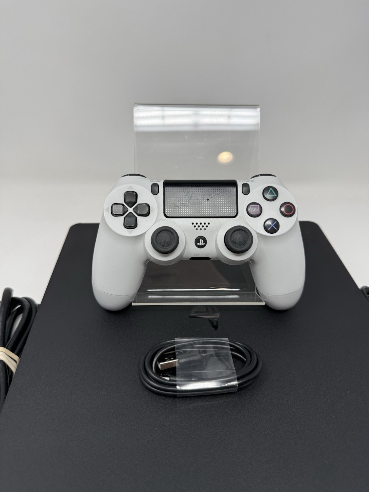 Sony PlayStation 4 Slim 500GB Console Bundle NEW THERMAL PASTE (Firmware 10.50)