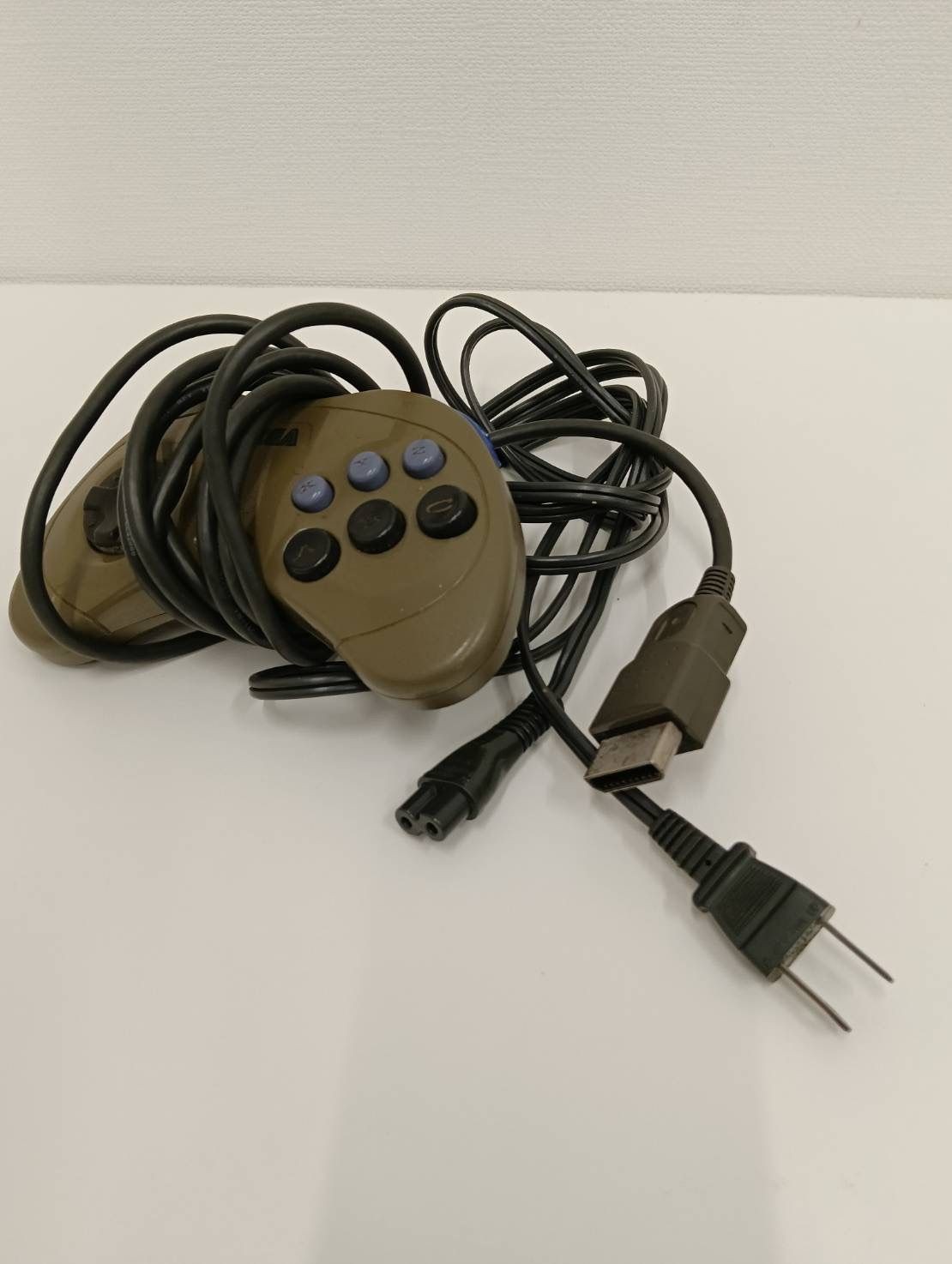 SEGA SATURN Console HST-3200 & Controller & Power Memory [Power-tested]