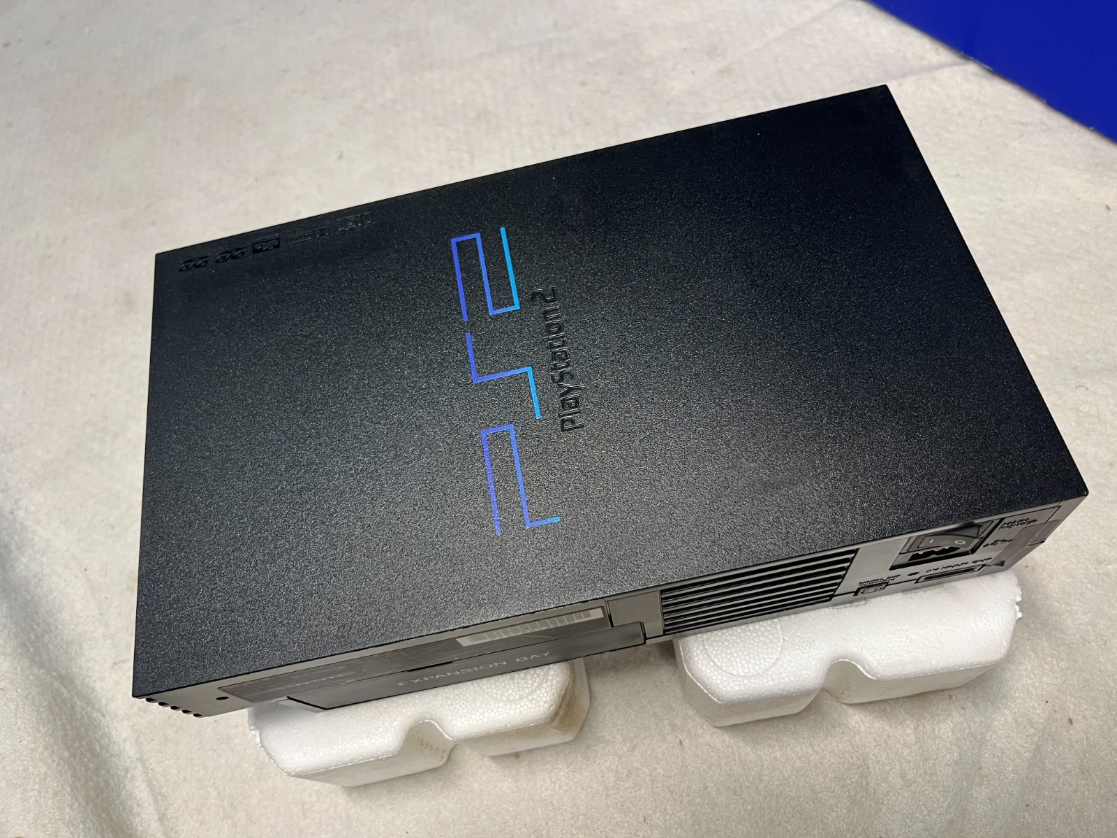 Barely Used Sony Playstation 2 PS2 Console System 39001 Complete in Original BOX