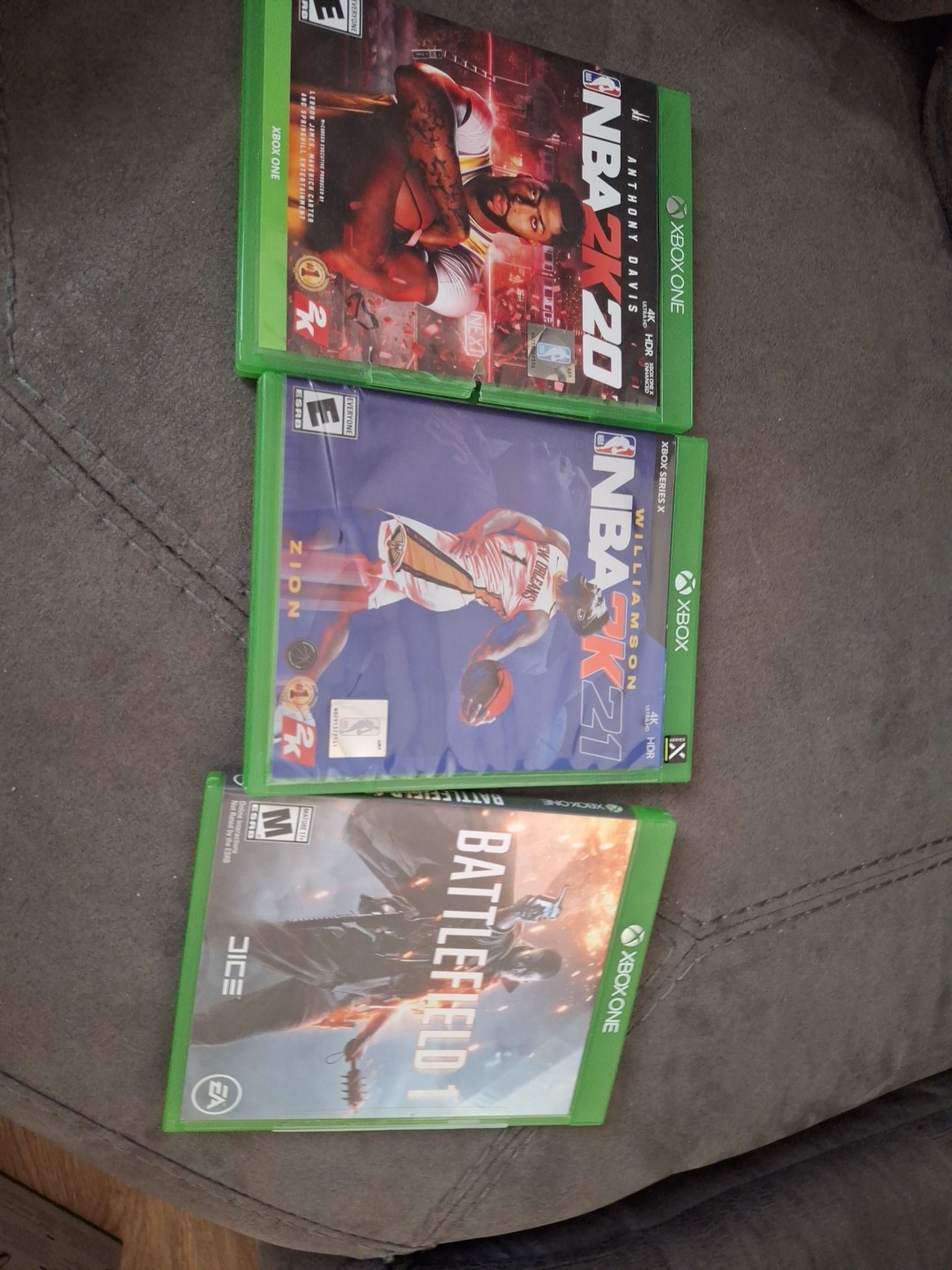 Microsoft Xbox Series X 1TB With Box.Bundled With A Headset And 3 Games .