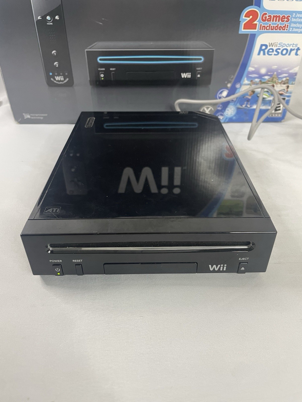 Nintendo Wii Black Console Wii Sports & Resort Bundle Complete In Box (Tested)