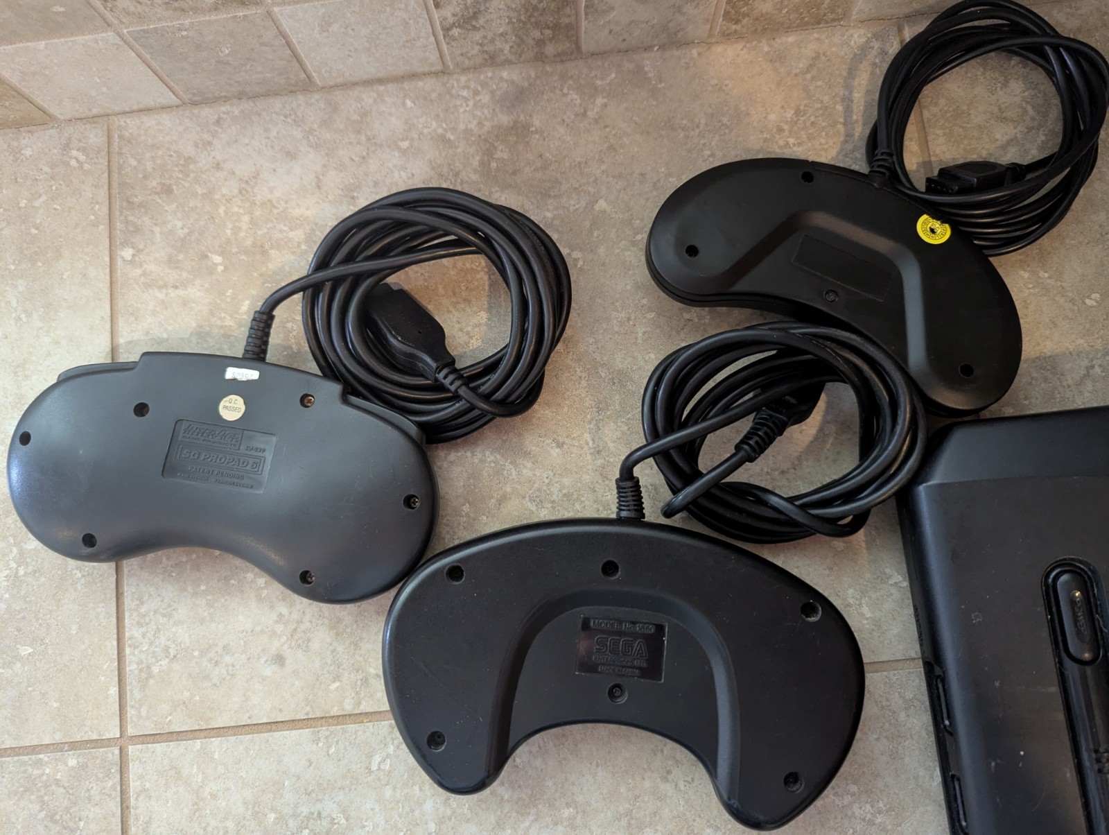 Sega Genesis Model 2 MK1631A Console Bundle, 1 Game 3 Controllers CLEANED & Nice