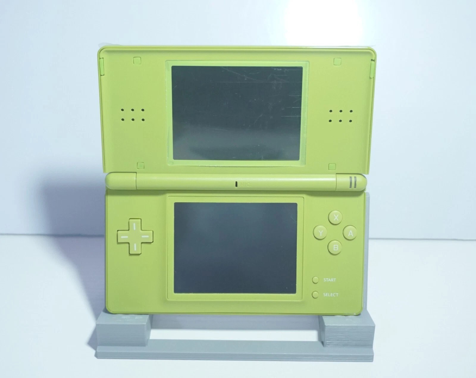 Nintendo DS Lite Olive Green Handheld System with Charger & Stylus Pen