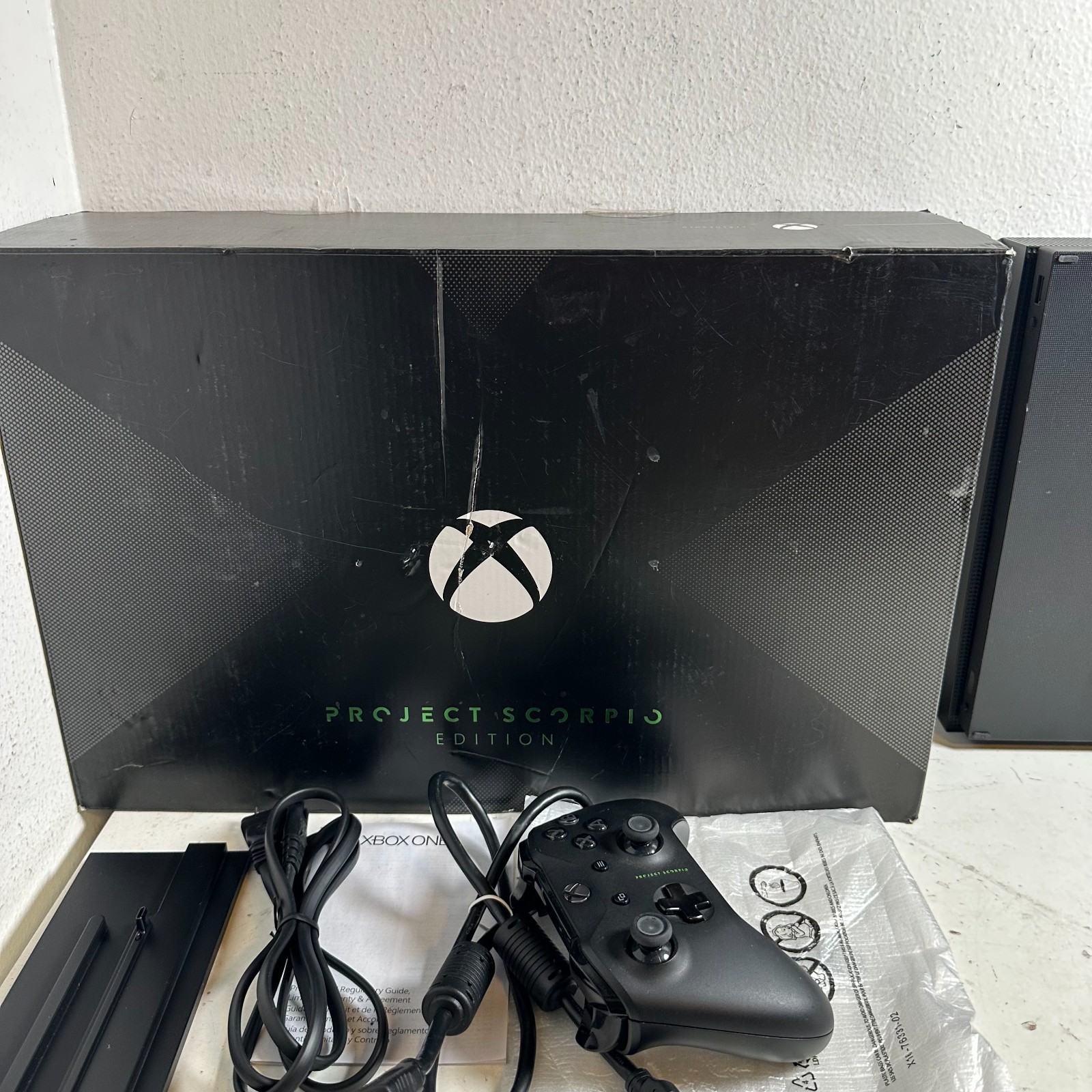 XBox One X PROJECT SCORPIO EDITION Console CIB TESTED 1 TB 2017