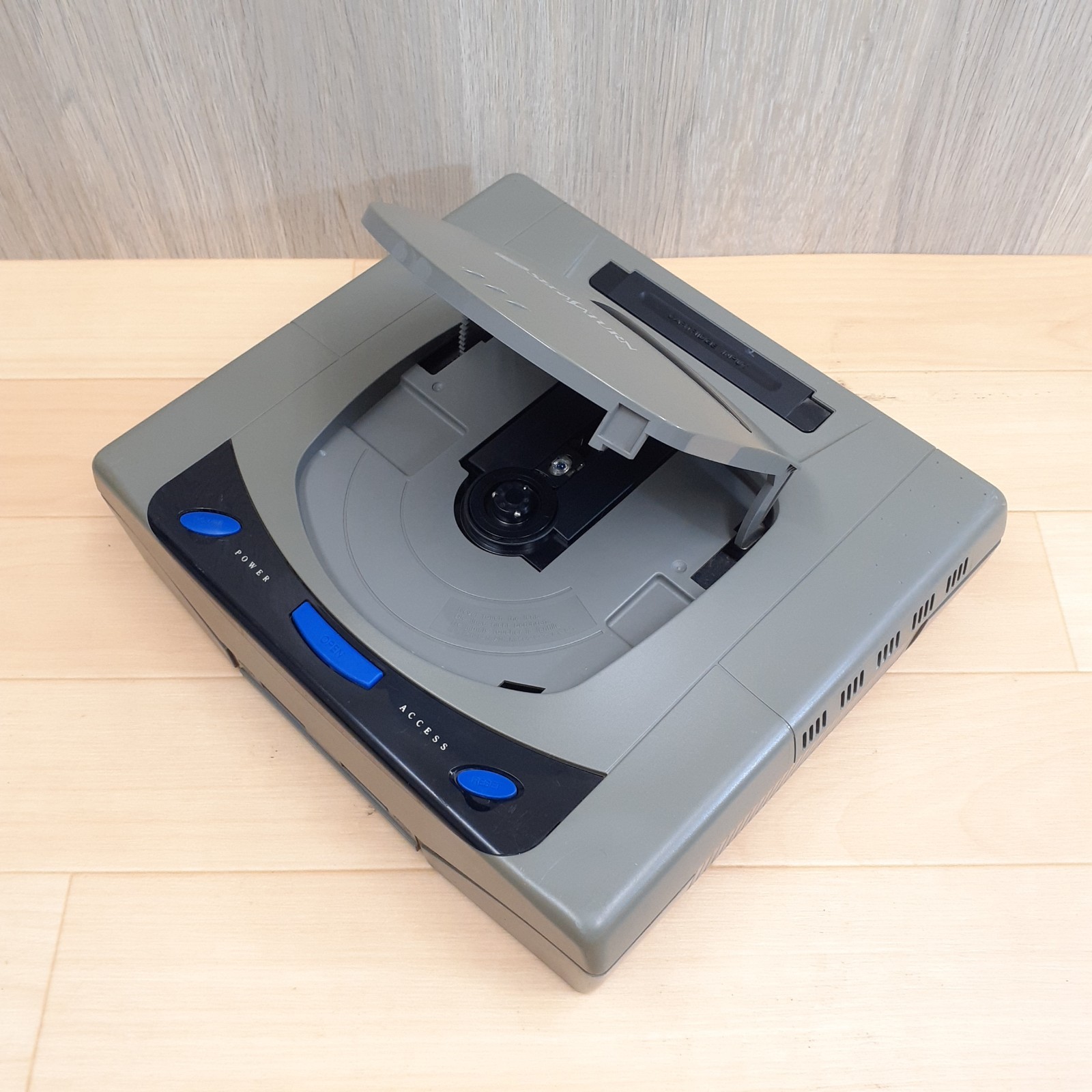 Japan SEGA SATURN Console HST-3210 with 2 controllers, Cables 5 Games SG825G-5G