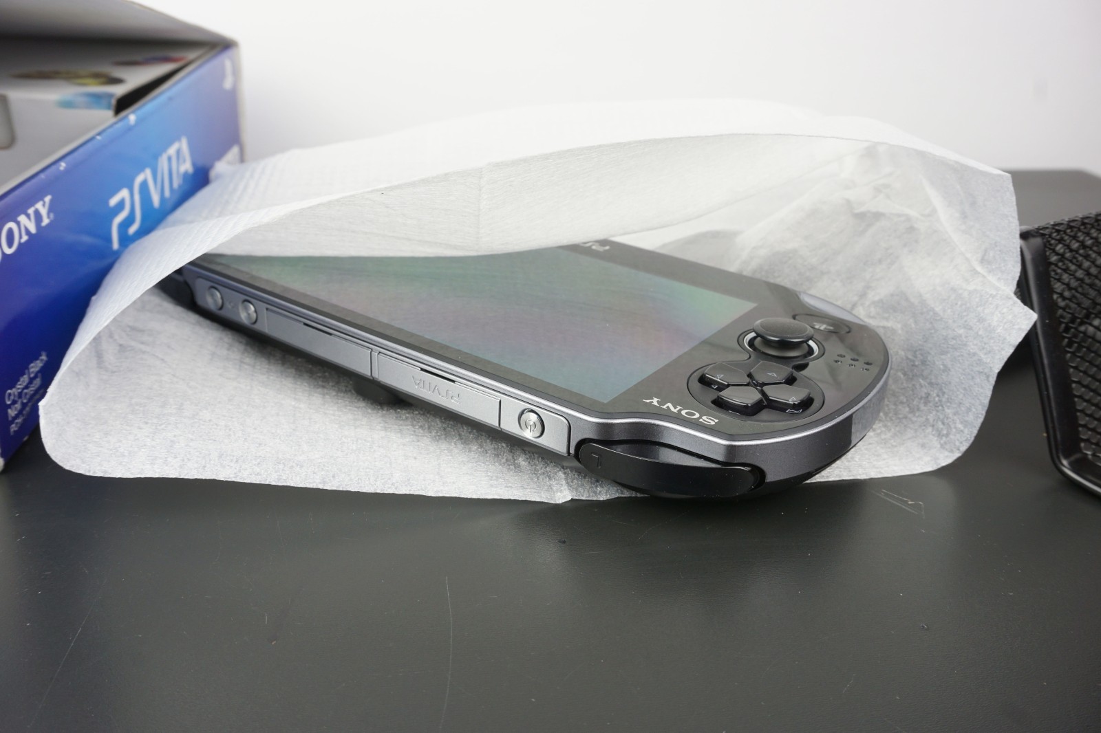 Sony PlayStation Vita 3G/Wi-Fi Console North America PCH-1001 NEW! ULTRA RARE!