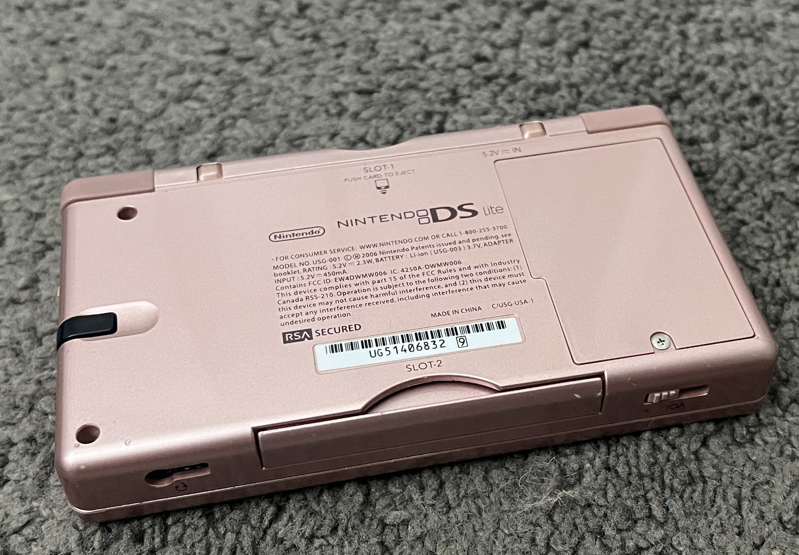 Nintendo DS Lite USG-001 Handheld Console Metallic Rose w/ Stylus