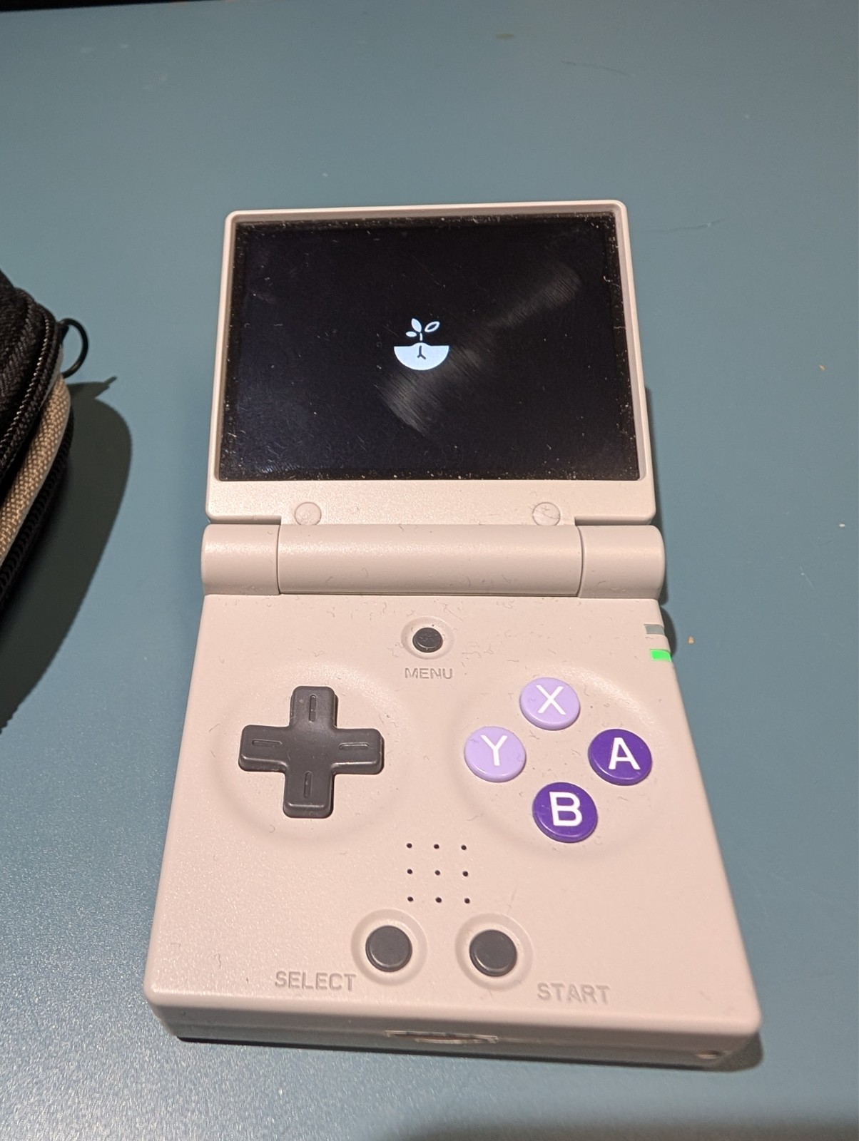 Miyoo Mini Flip Grey 32GB 2.8” IPS Retro Handheld Console WiFi Net Mint