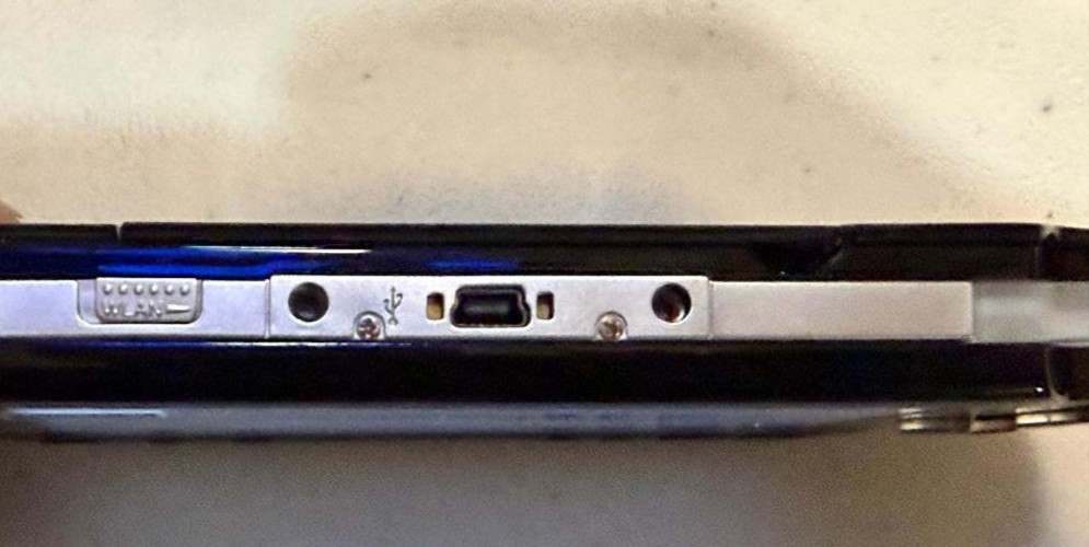 Sony PlayStation PSP 3000 Console with Charger New Battery Box