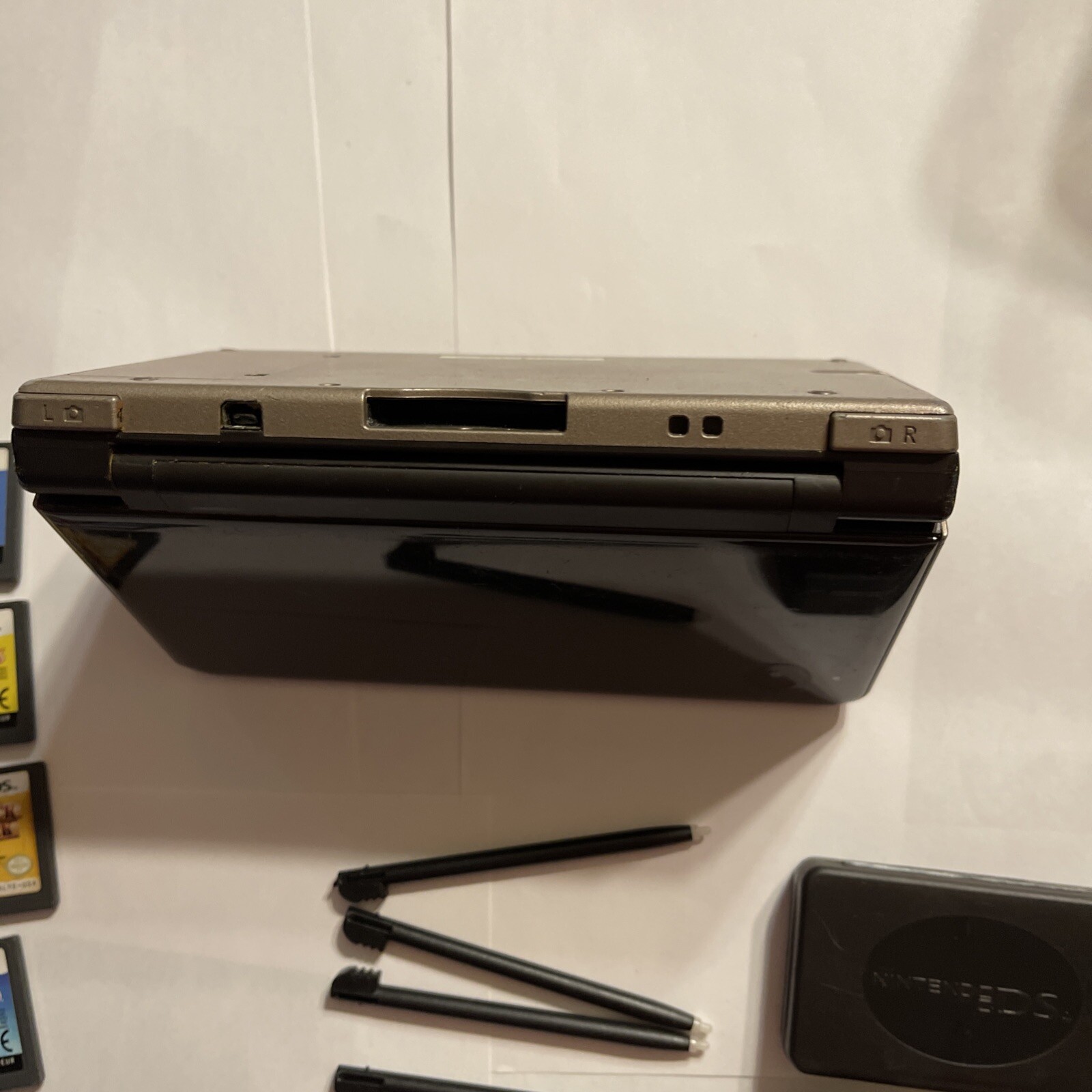 Nintendo DSi XL Bronze/Black Console & Game Lot As Is *Please Read Description*