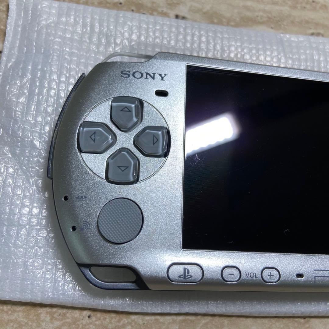 Sony PSP 3000 Mystic Silver Complete in Box Very Good Condition 7083