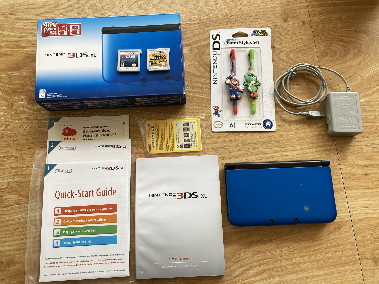 Nintendo 3DS XL With Charger – Manual – Stylus and 2 games – Tested Works