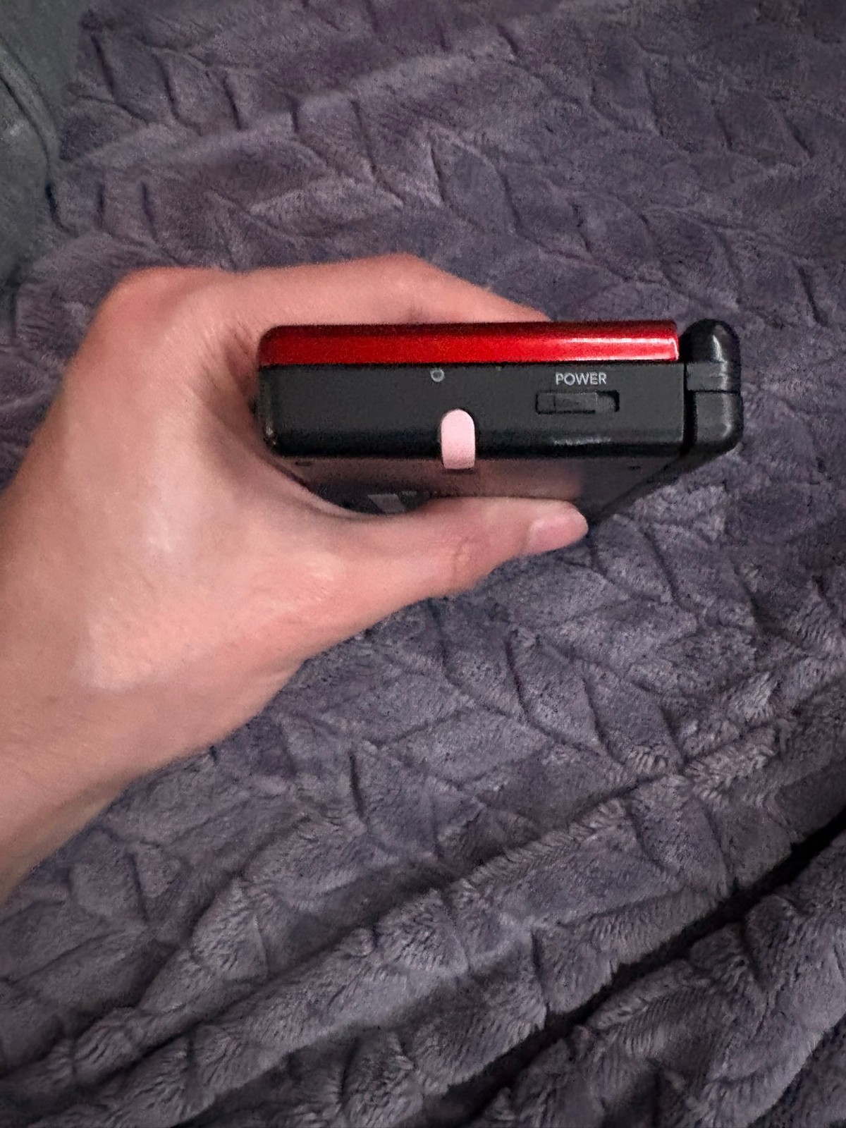 Nintendo DS Lite – Crimson Red/Black – Charger & Stylus Included