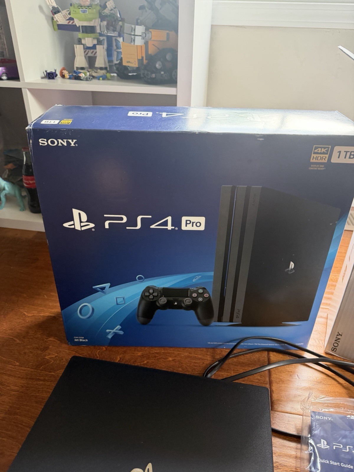 Sony PlayStation 4 PS4 Pro (Sony PlayStation 4, 2019)