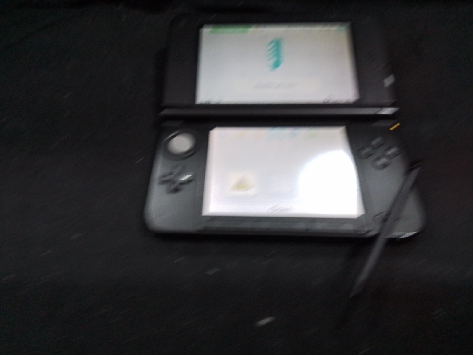 Blue & Black Nintendo 3DS XL Handheld Game System +Stylus +4GB SD Card Tested