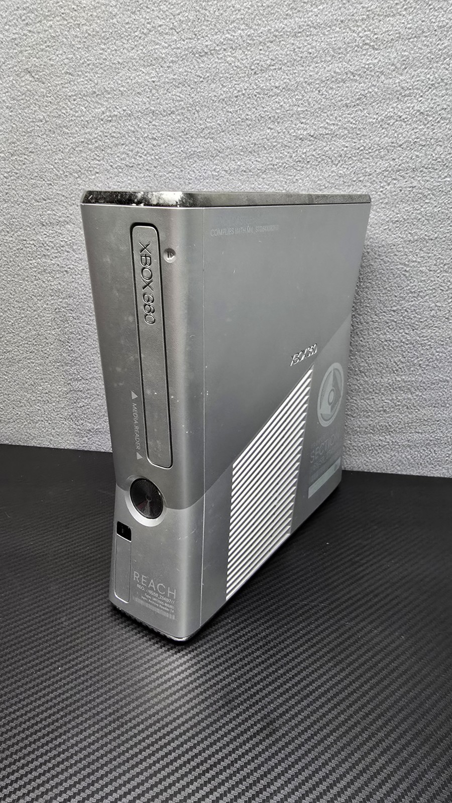 Microsoft Xbox 360 System Halo Reach Console 250GB Console With Wires Tested