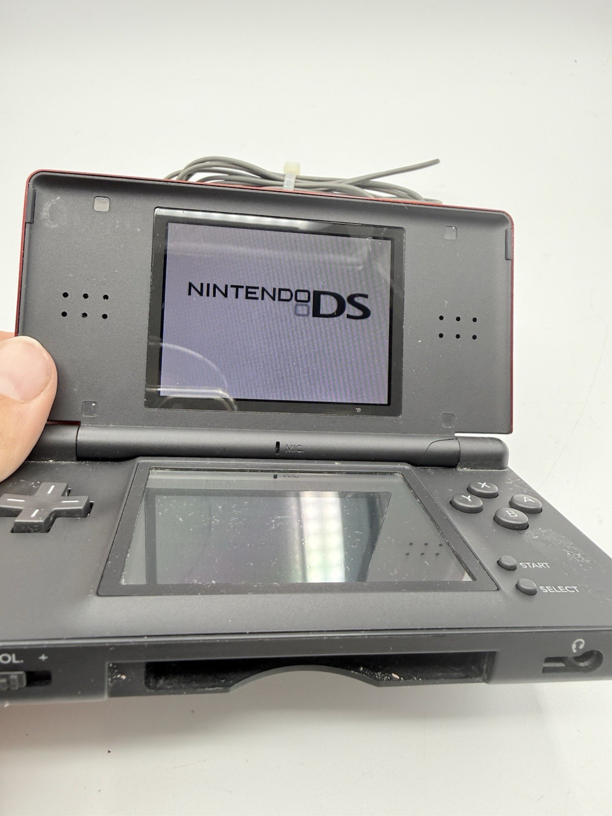 Nintendo DS Lite USG-001 Red/Black Handheld Console w Charger