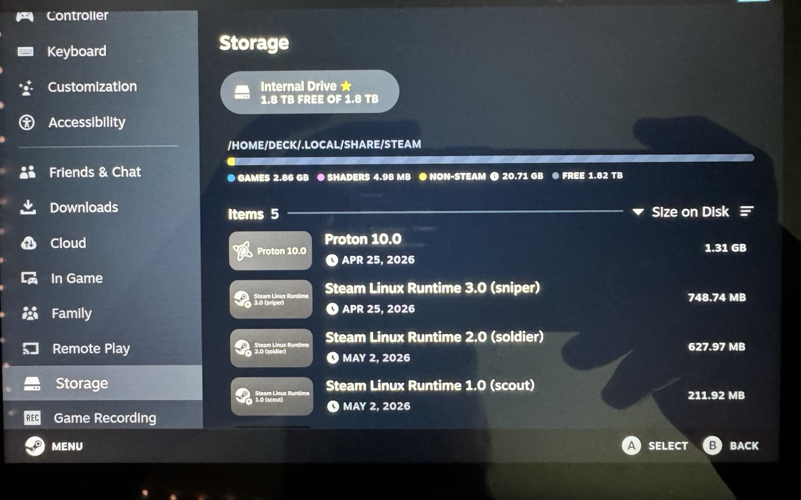 Lenovo Legion Go S 32GB RAM *2TB** Ryzen Z1 Extreme SteamOS w/ Legion Case