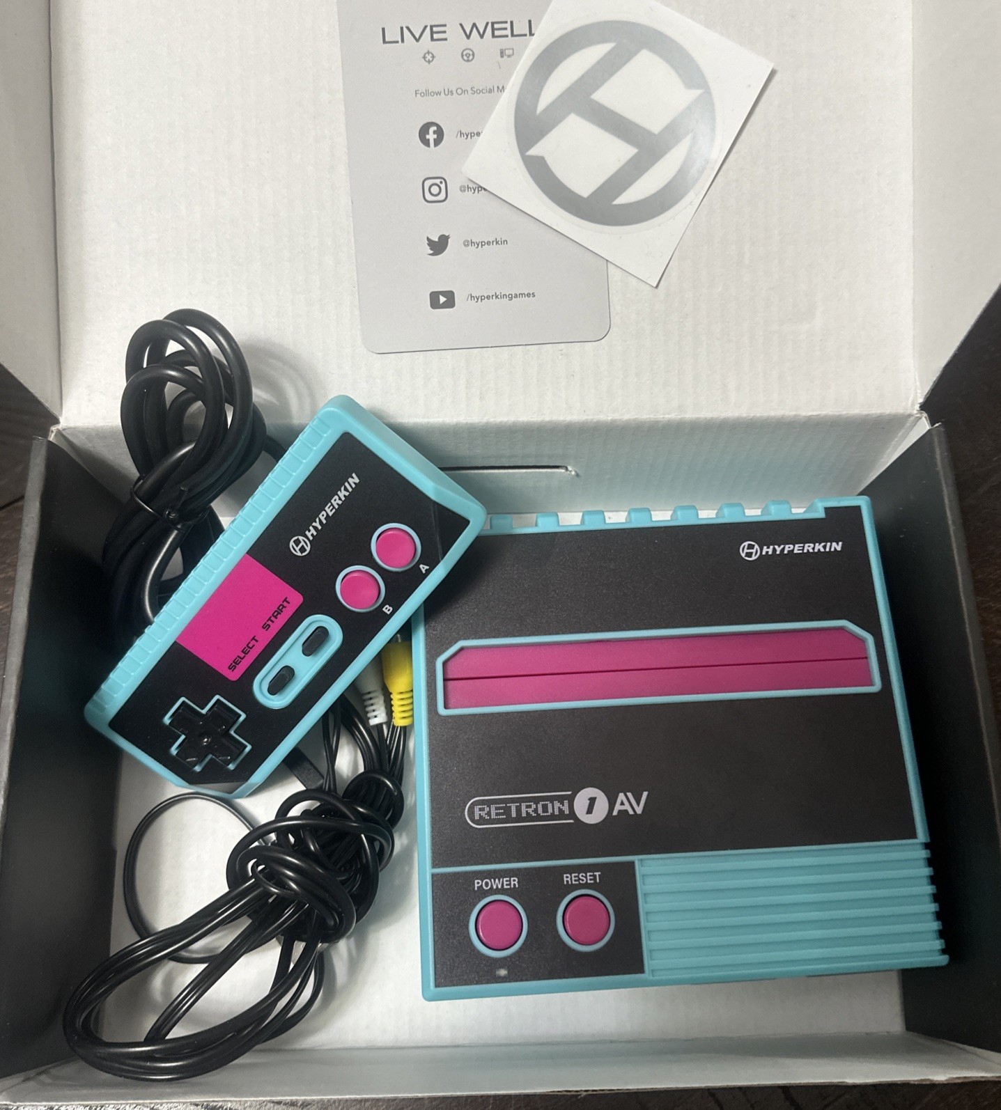 Hyperkin RetroN 1 AV Gaming Console for Nintendo NES Games – Hyper Beach