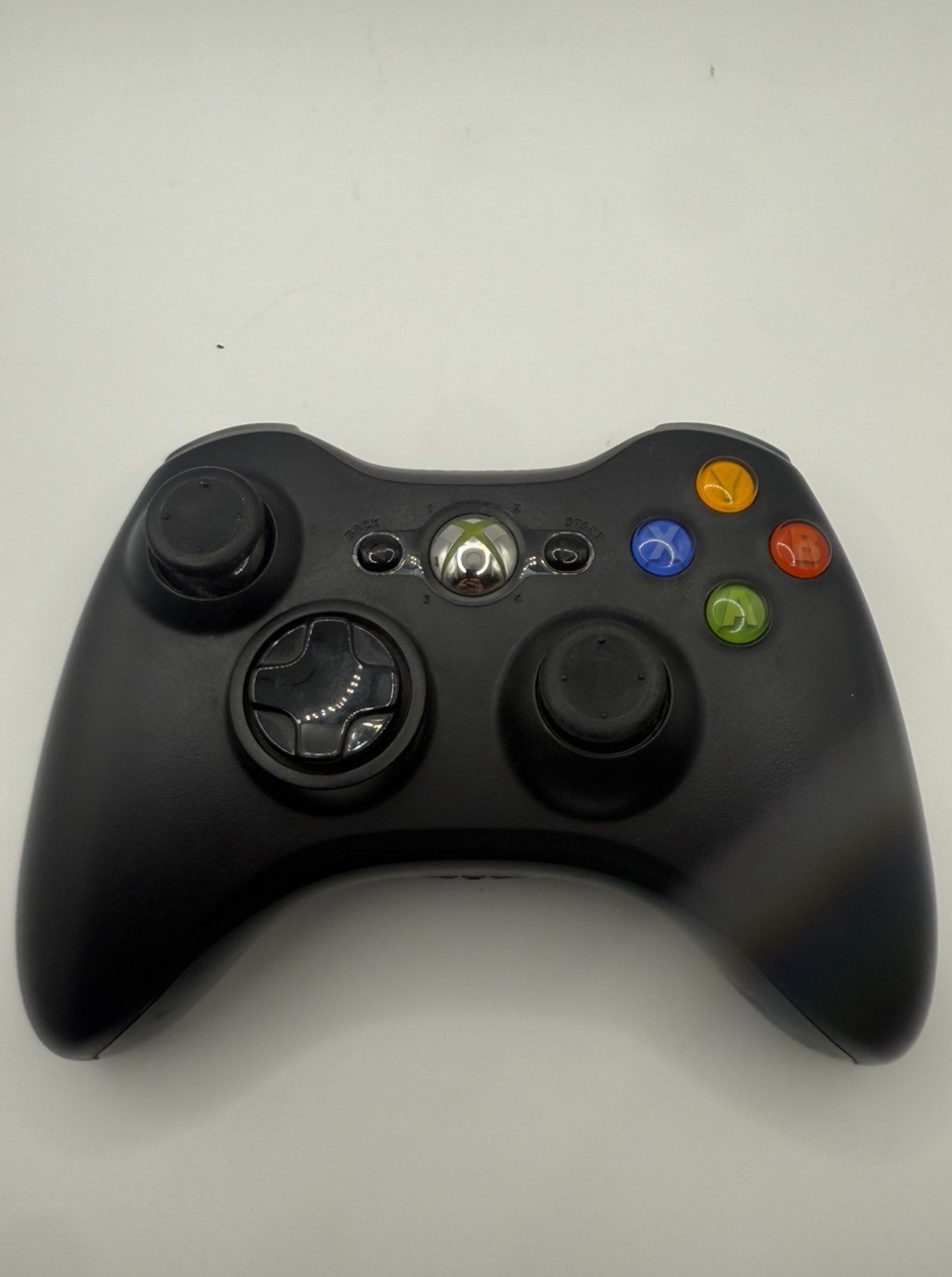 Microsoft Xbox 360 Console Black, Kinect Camera, Controller, Cords Tested 60 GB