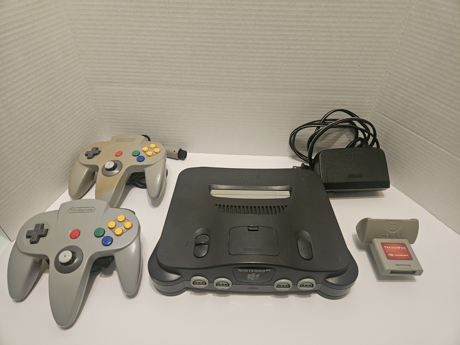 Nintendo 64 Gray Console with Two Controllers, TremorPak, Power Cord/No AV Cable