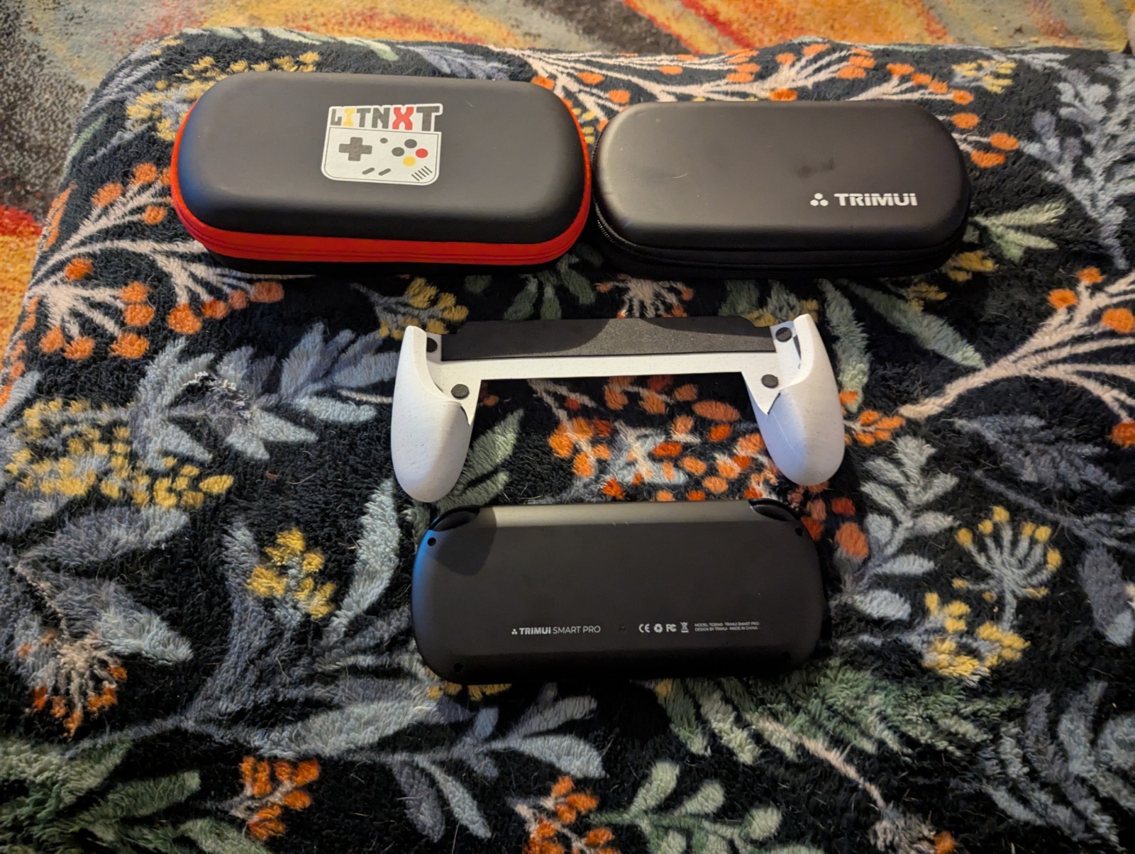 Trimui Smart Pro With Crossmix Os. Two Cases, Screen Protector, And Grip.