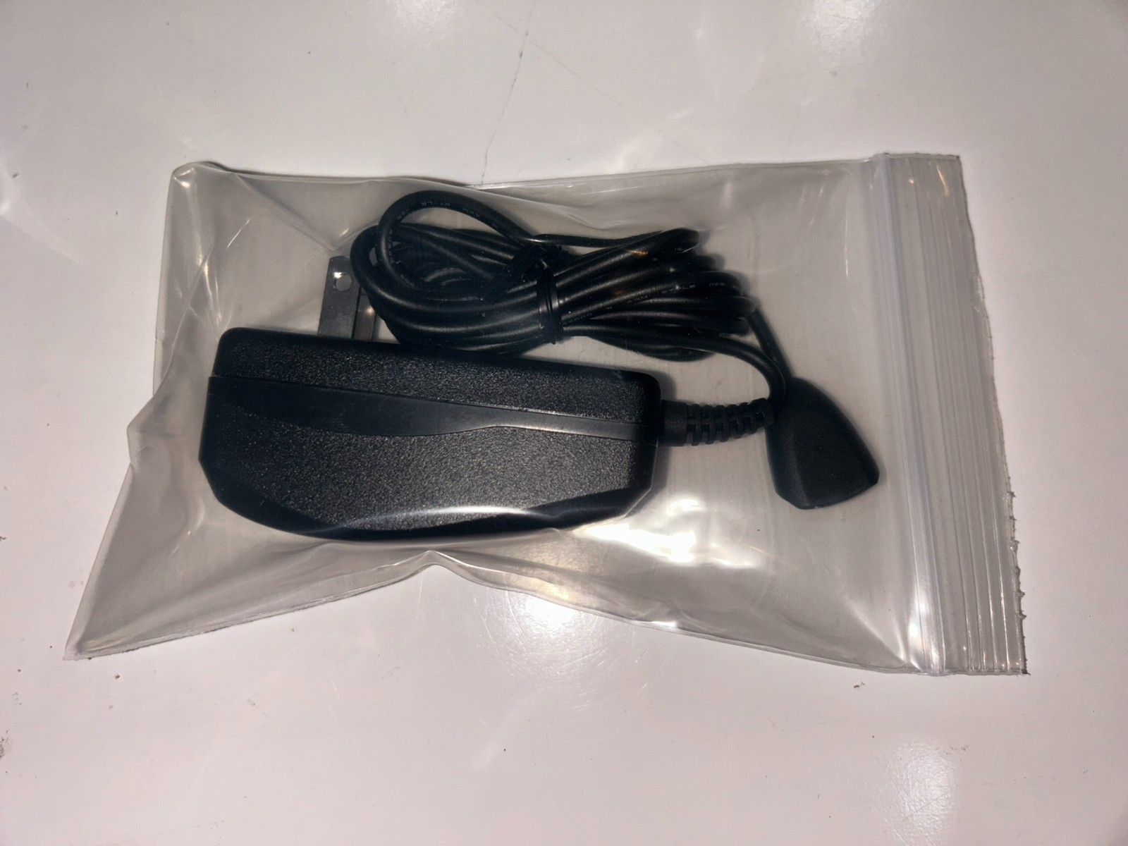 Tapwave Zodiac 2 w OEM AC Adapter and New Hard Metal Carrying Case + Earbuds #2