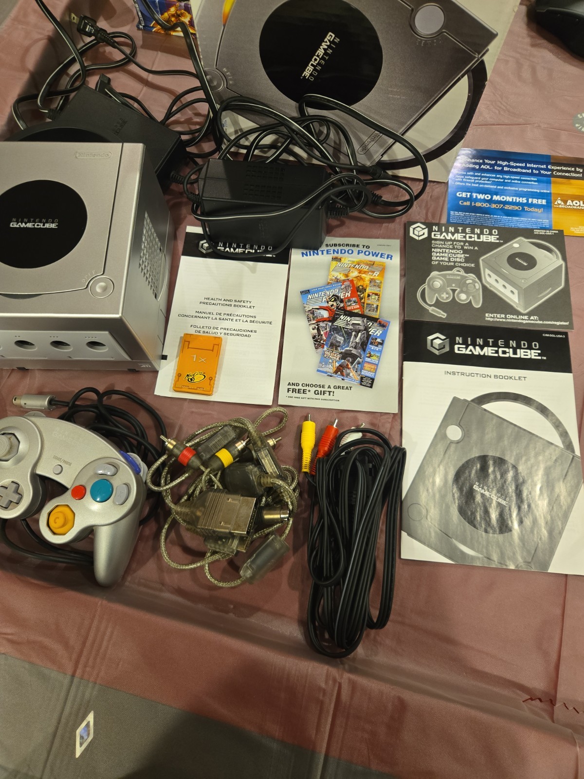 Platinum Nintendo GameCube Limited Edition Console System With Cords box booklet