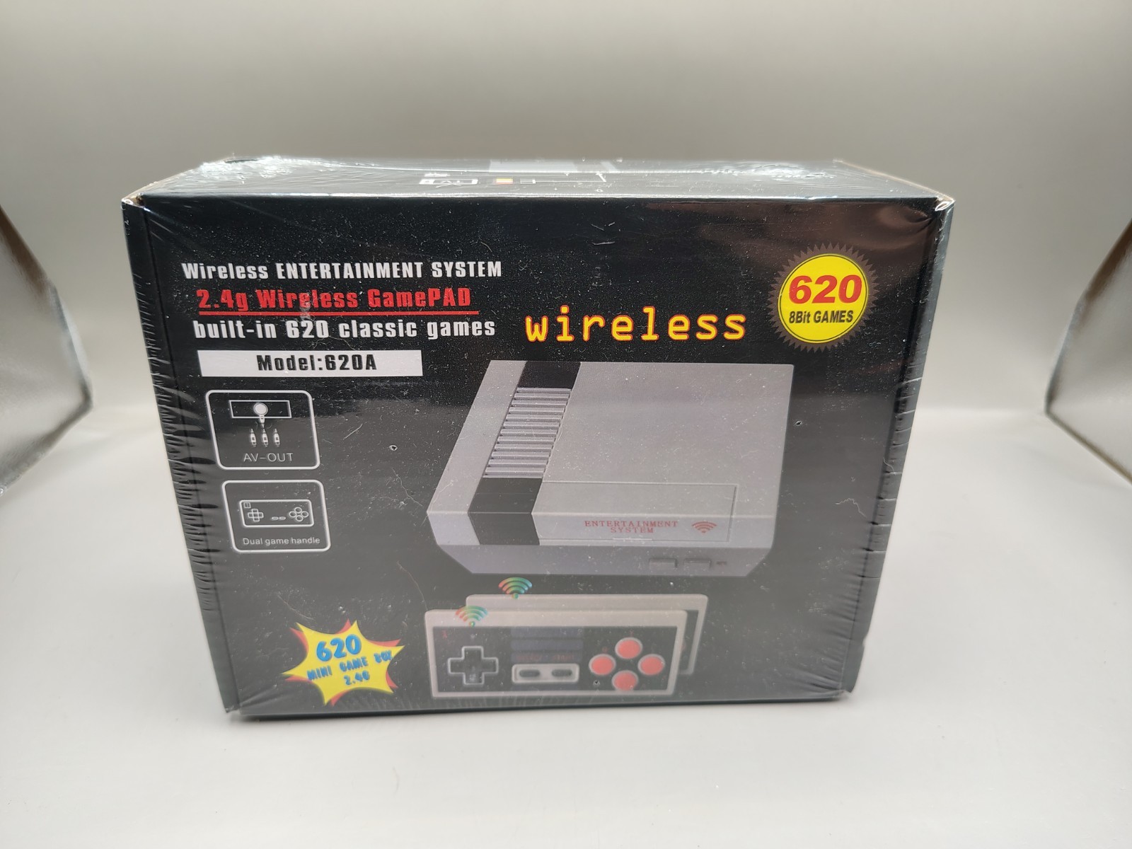Retro Wireless Entertainment System – 620 Built-In Games Brand new in box.