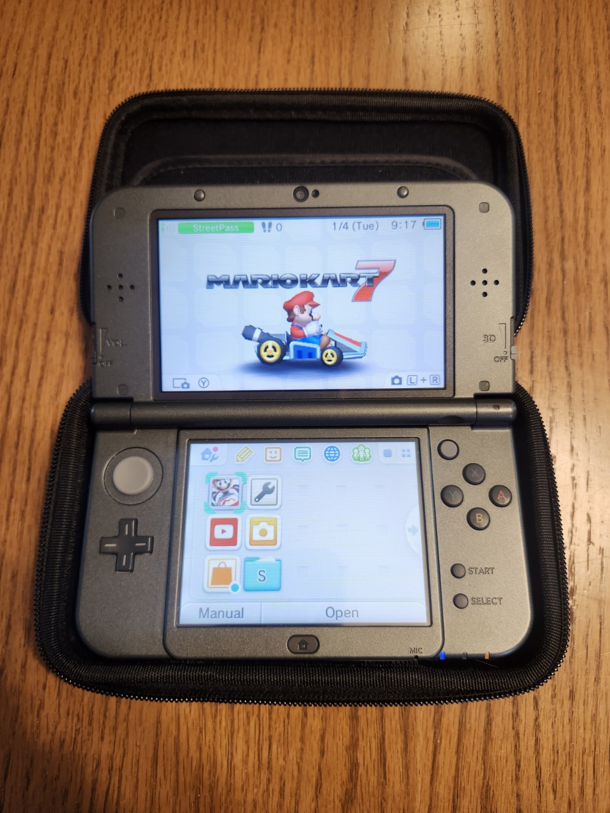 New Nintendo 3DS XL Gray Black Console W Charger, 3 Games, & Case, Tested