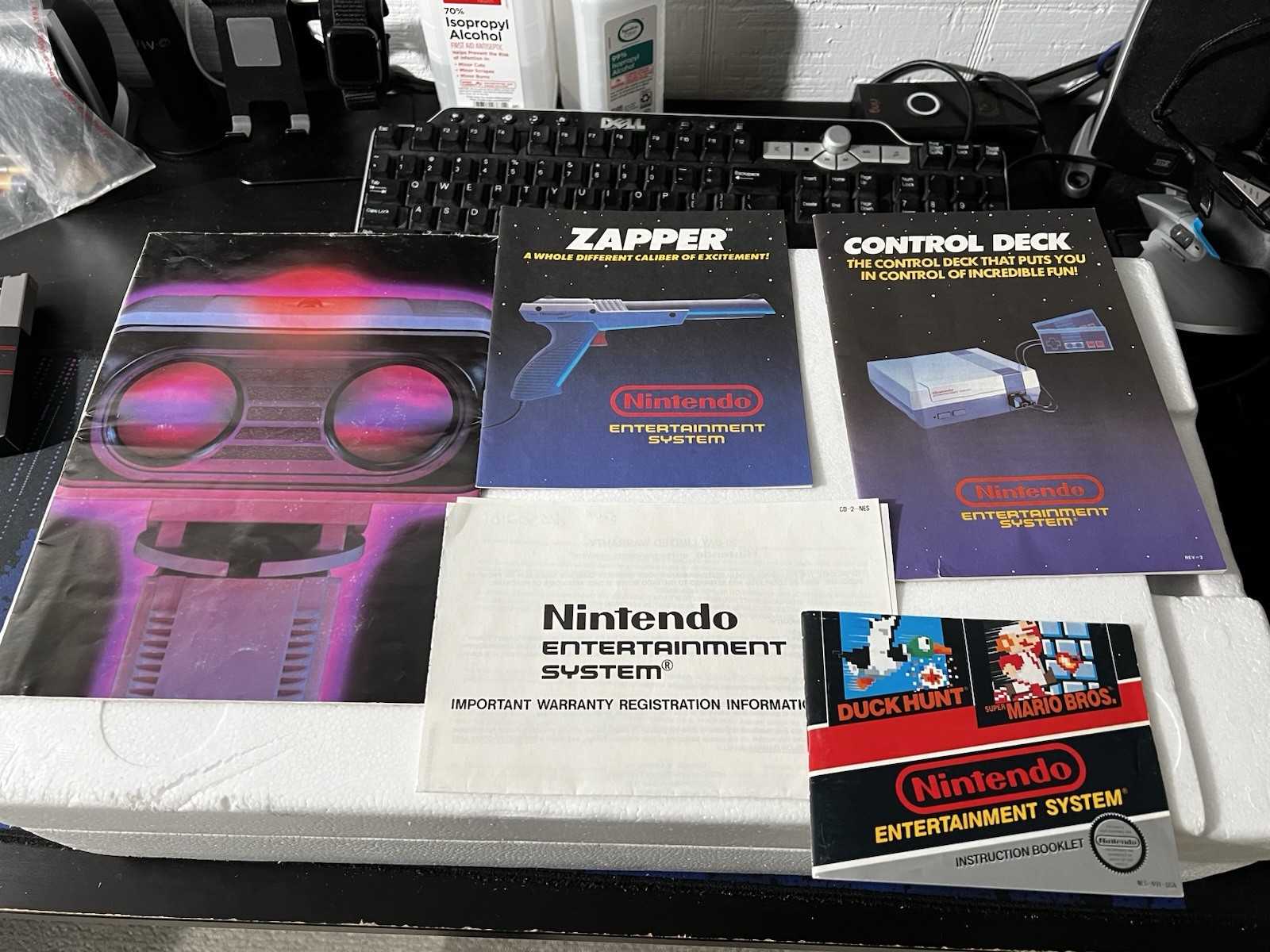 Nintendo NES Action Set video game console CIB, – Near Mint condition box