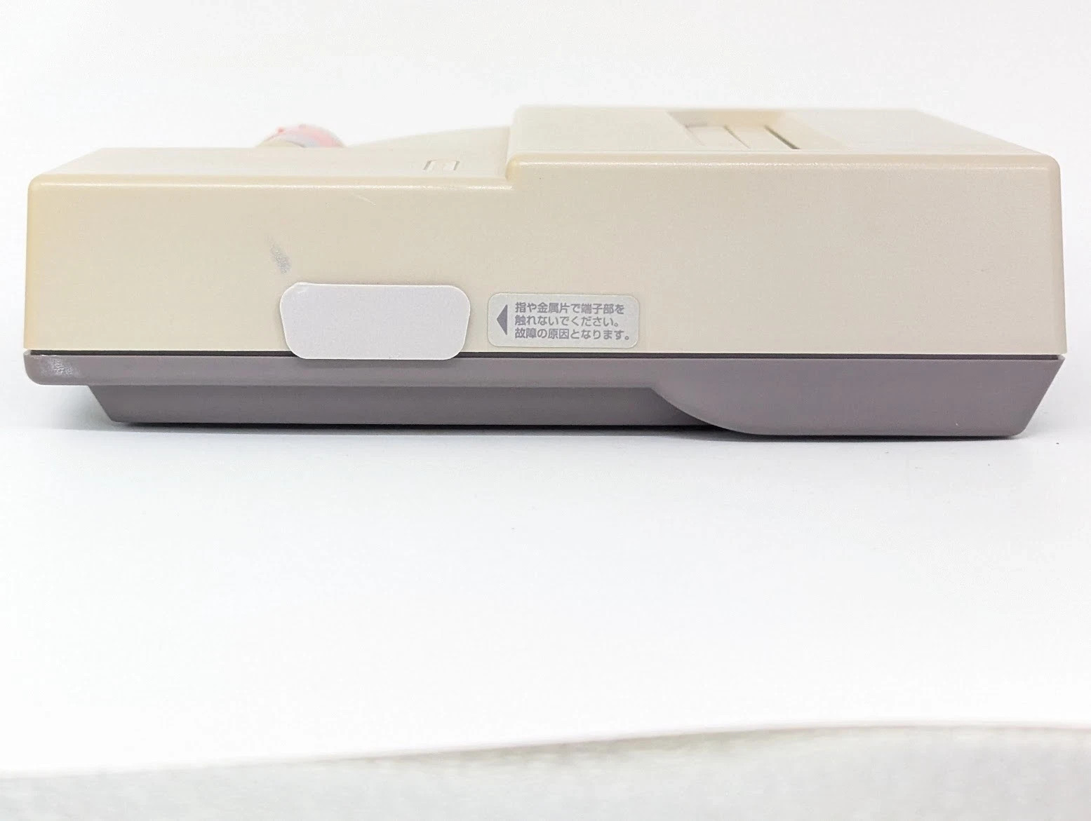Z617 Nintendo New Famicom Console HVC-101 AV NES2 JAPAN USED