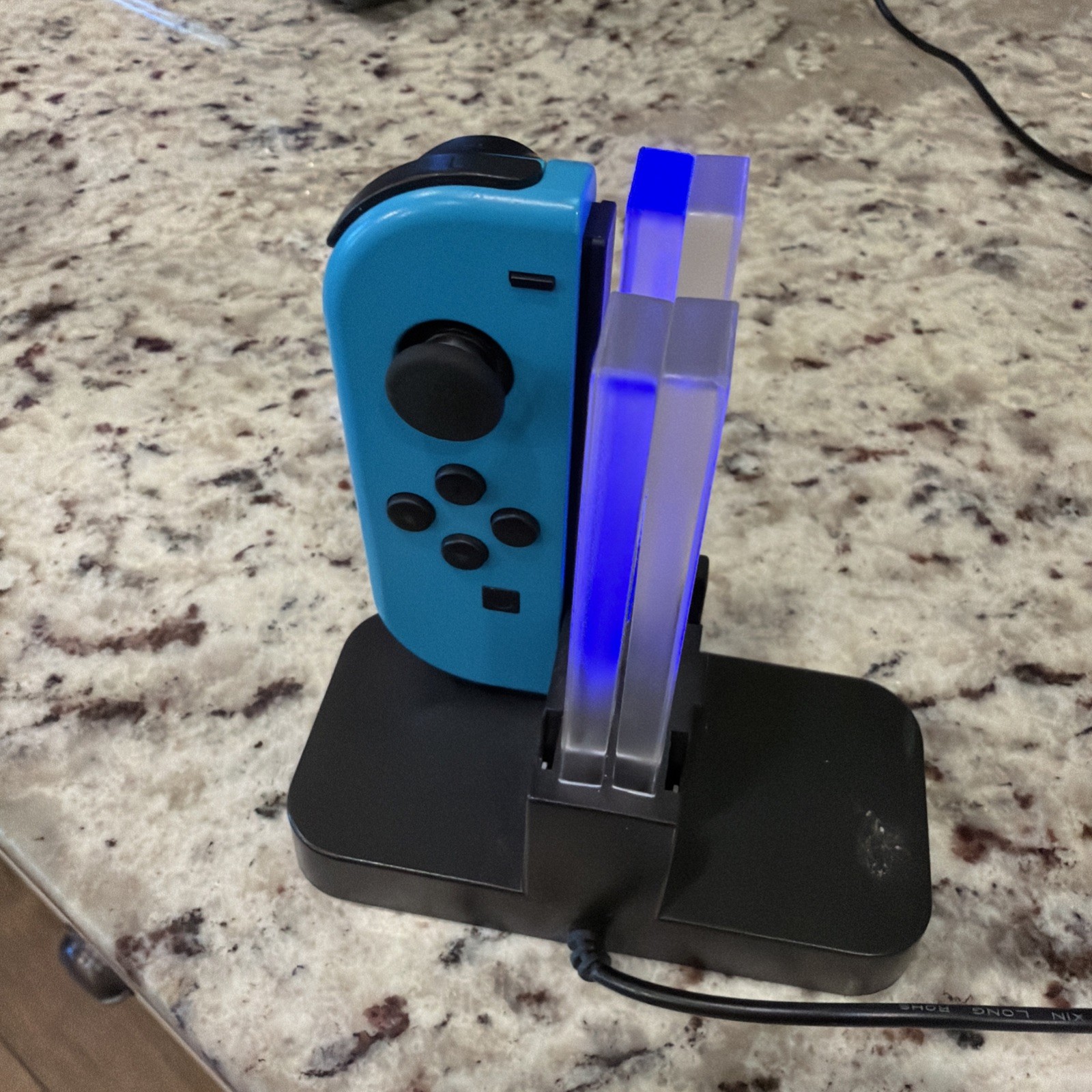 Nintendo Switch OLED BUNDLE 64GB 10 games w 5 Mario games & Comes w/ attachments