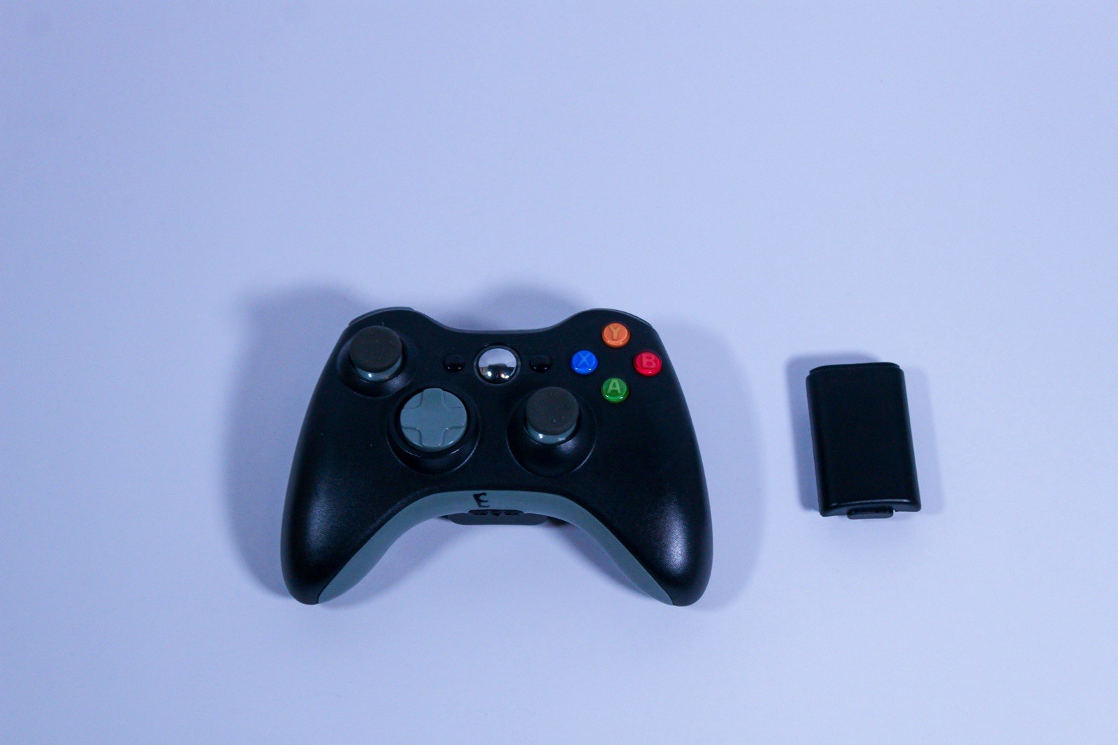 Microsoft Xbox 360 S Gaming Console and Kinect Black (Tested working)