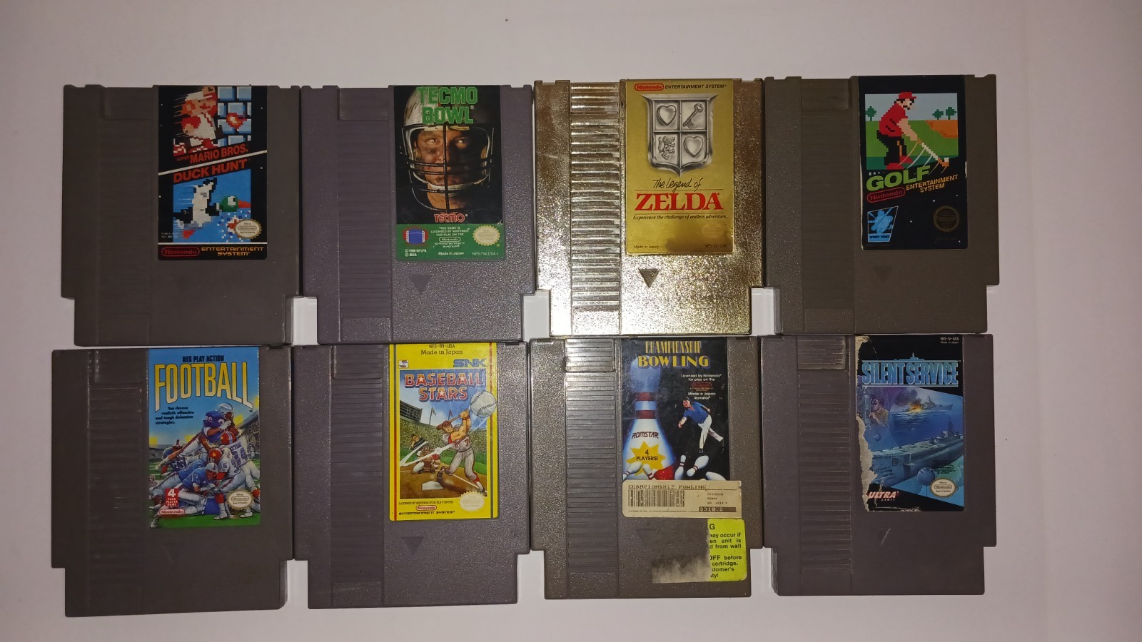 Nintendo NES Console Bundle w/ 8 Games Mario Duck Hunt Zelda Zapper Gun Tested