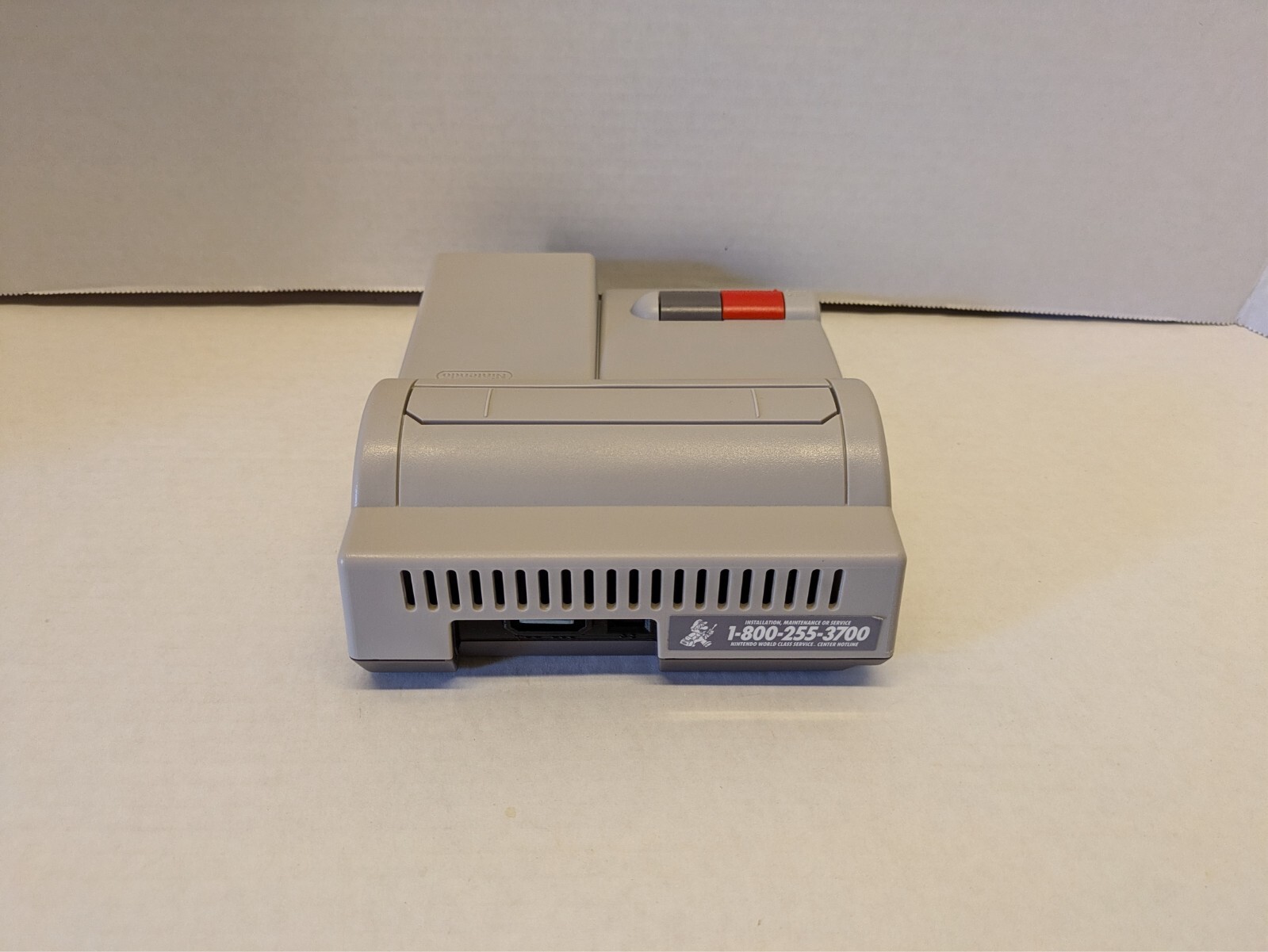 Nintendo NES Toploader. NES-101. Composite Multi-out, All new Caps & LED light!