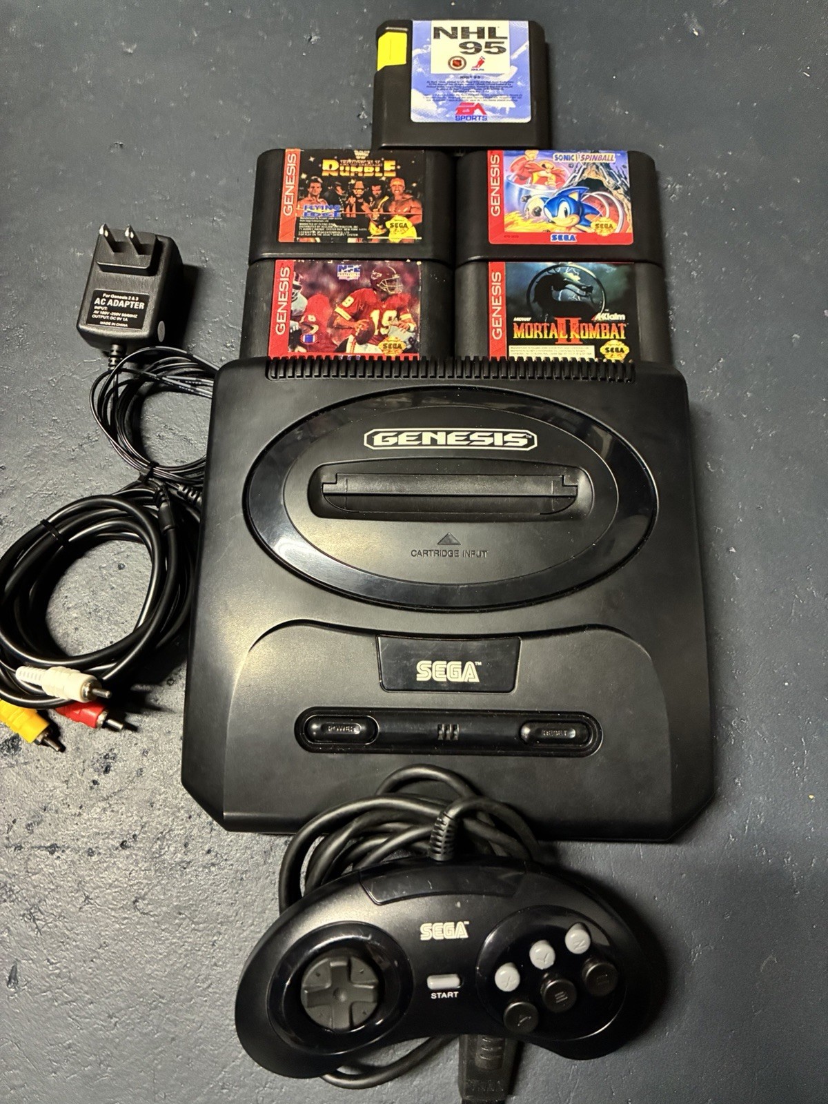 Sega Genesis Model 2 Bundle-5 Games, 1 Controller (6 Buttons) And Cables. Works.