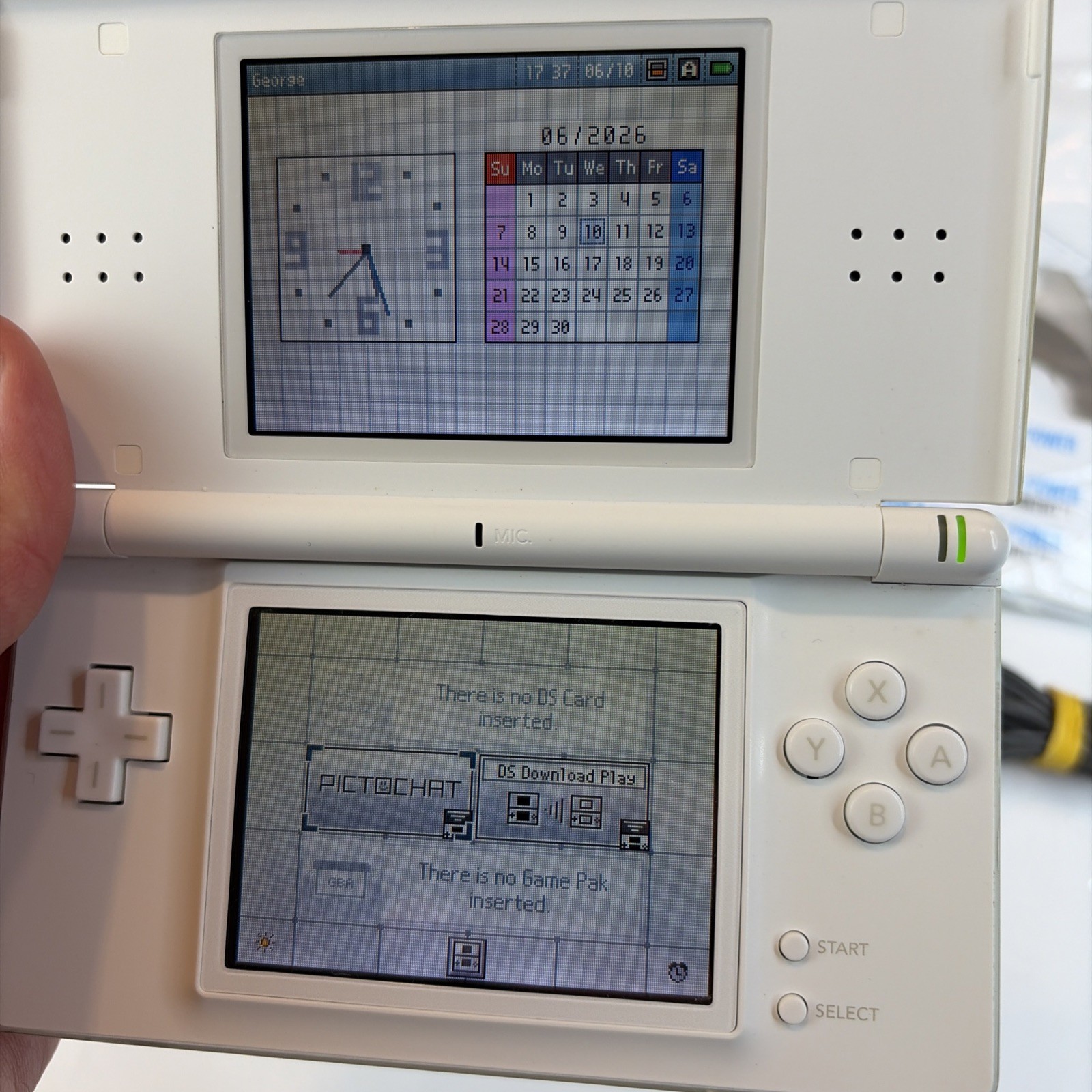 Nintendo DS Lite Polar White Handheld System Complete In Box Tested CIB