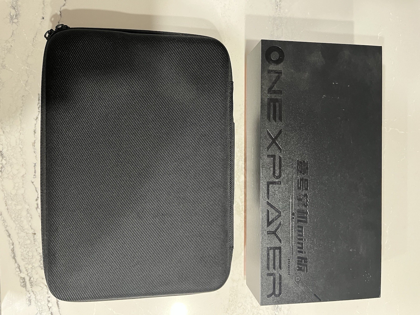 OneXPlayer Mini Pro 7 2TB 32GB AMD Ryzen 6000 Series With Travel Case & Dock