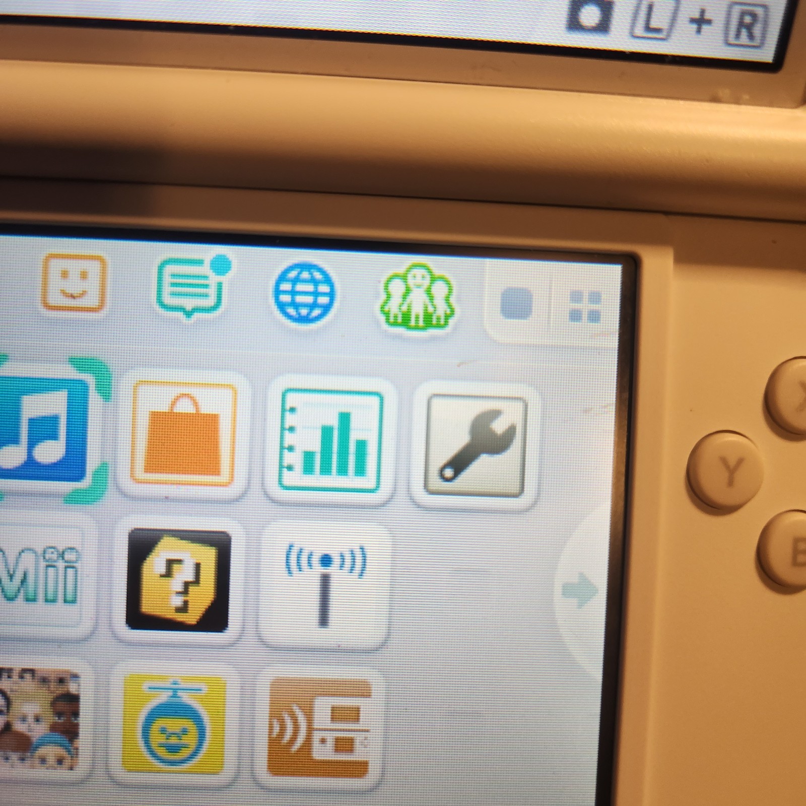 Nintendo 3DS XL White & Pink Handheld System w/Charger FREE Ship!