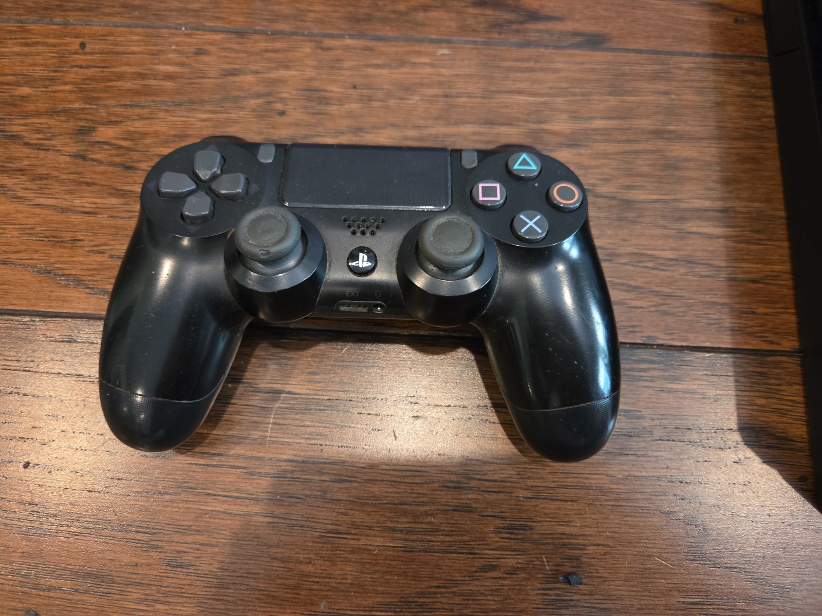 Sony PlayStation 4 Slim 1TB Console – Bundle – Controller & 5 Games