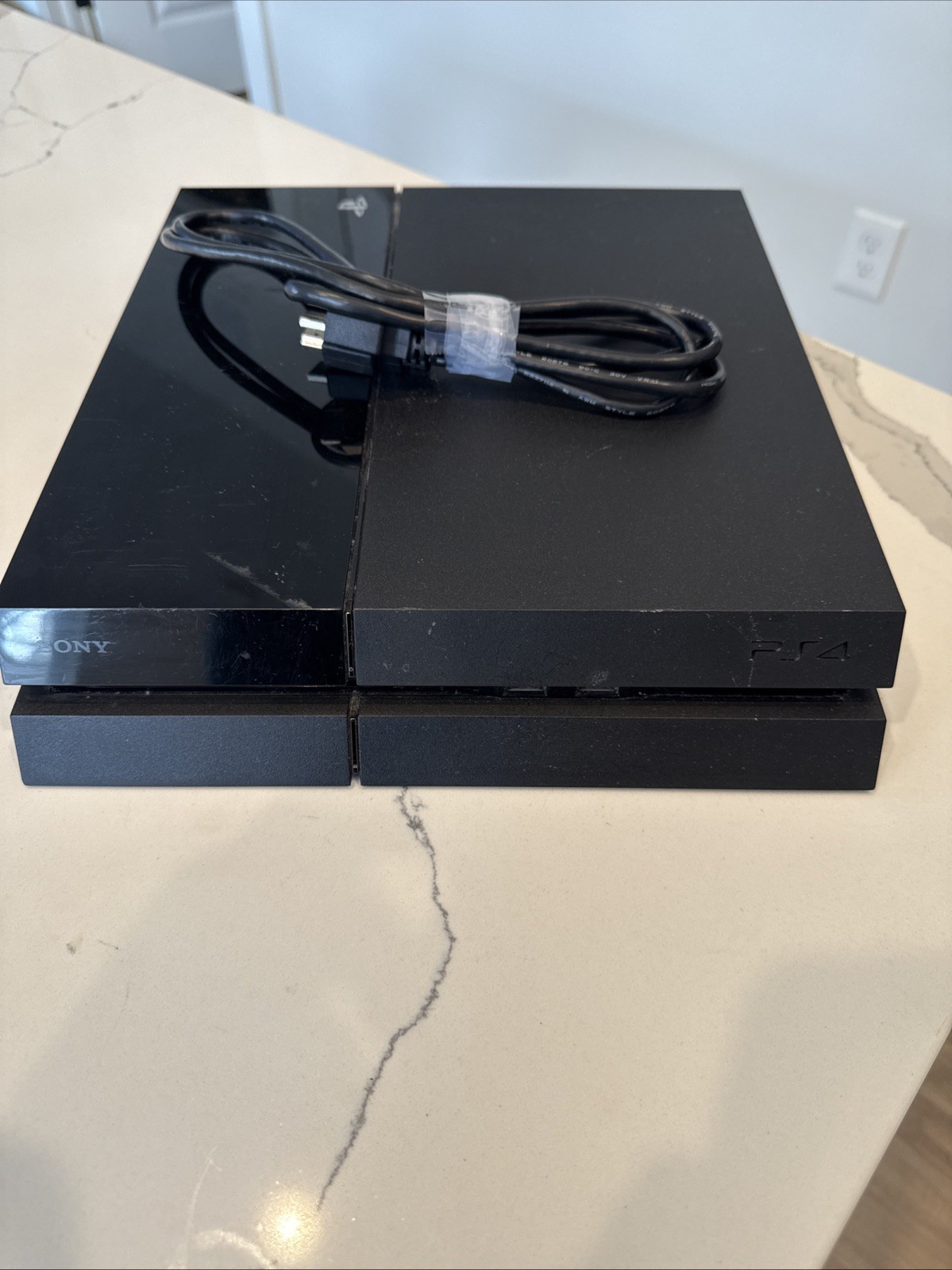 Sony PlayStation 4 CUH-1001A 500G Black NTSC-U/C HDMI Cable & controllers PARTS
