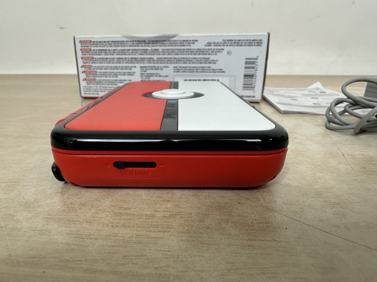 Nintendo 2DS XL PokeBall Edition – Complete In Box CIB – USA Model – Pokemon