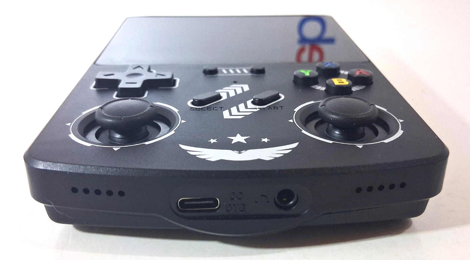 R40XX 128G Retro Handheld Video Game Console 4.2″ HD IPS, Linux, ArkOS R36s