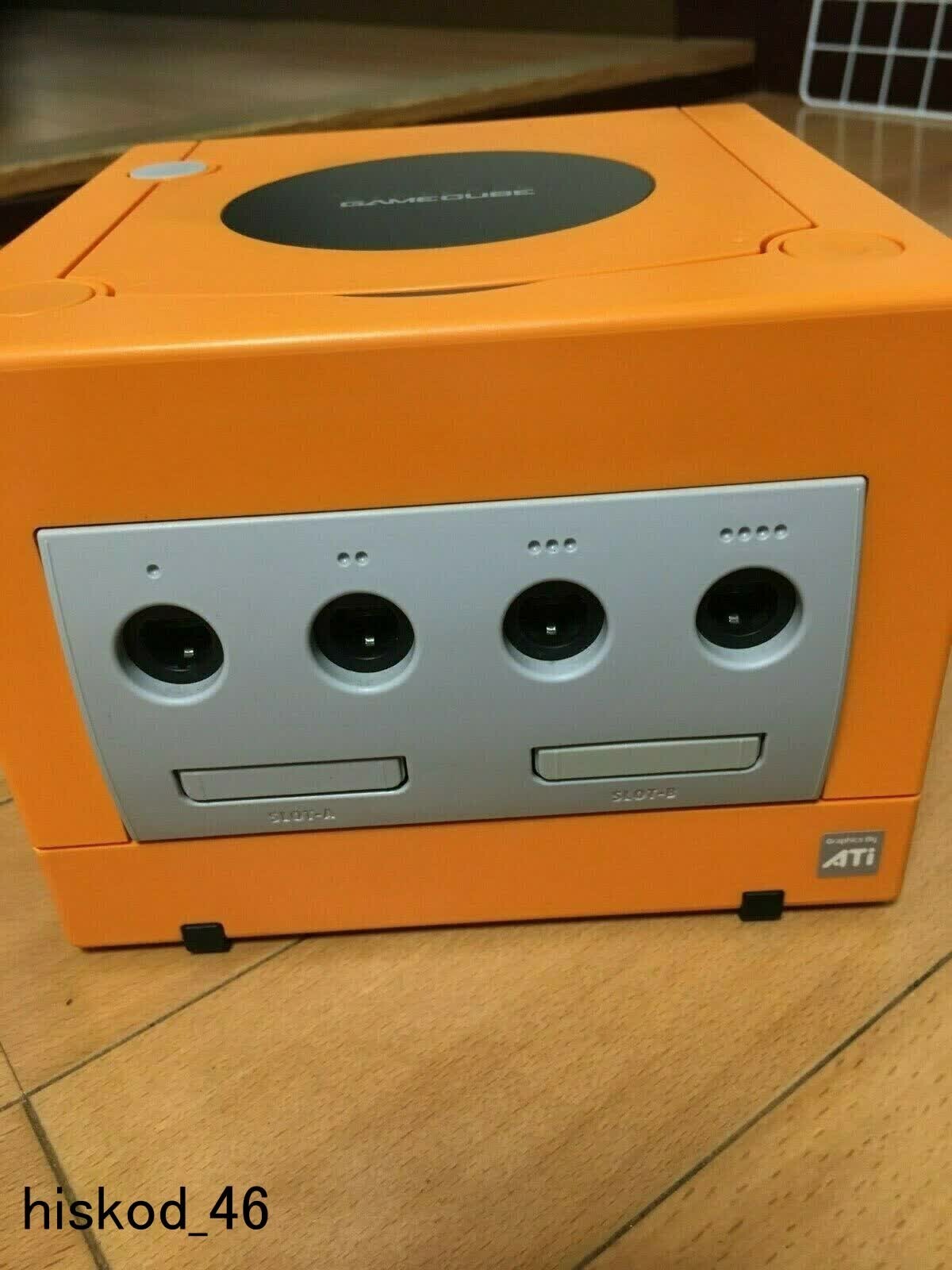 Nintendo GameCube Launch Edition Spice Orange Console NTSC-J DOL-101 & Adapter