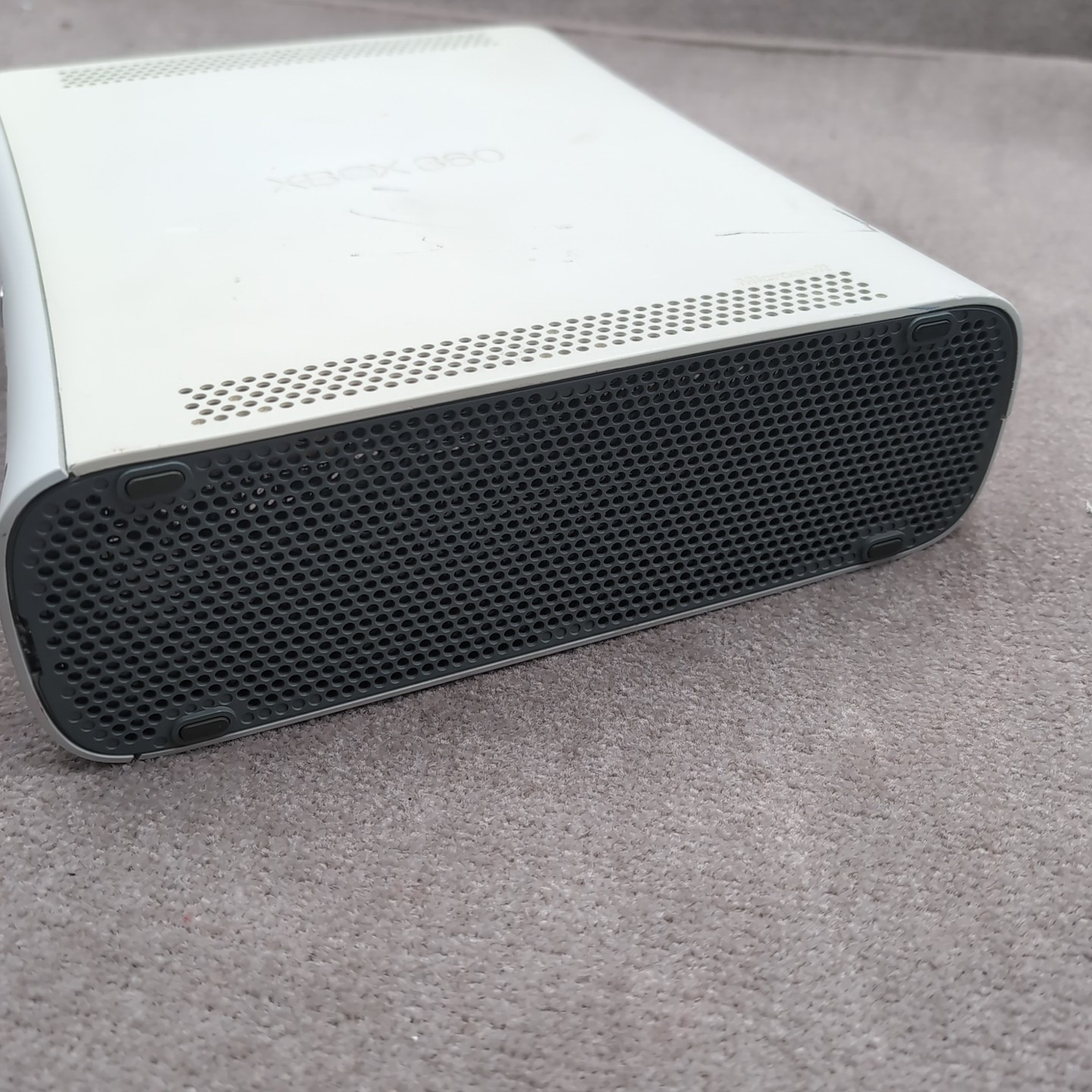 Microsoft Xbox 360 Game Console for Parts/Repair Spits Out Disc