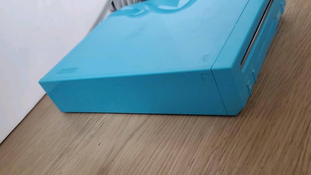 Nintendo Wii RVL-101 Blue Video Game Console Bundle with Hook-Ups Tested
