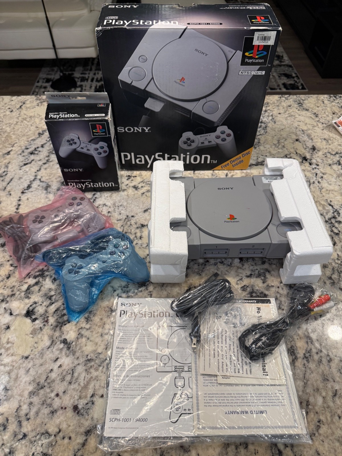 PlayStation PS1 SCPH-1001 «Property of EA Canada» Matching serial. READ!