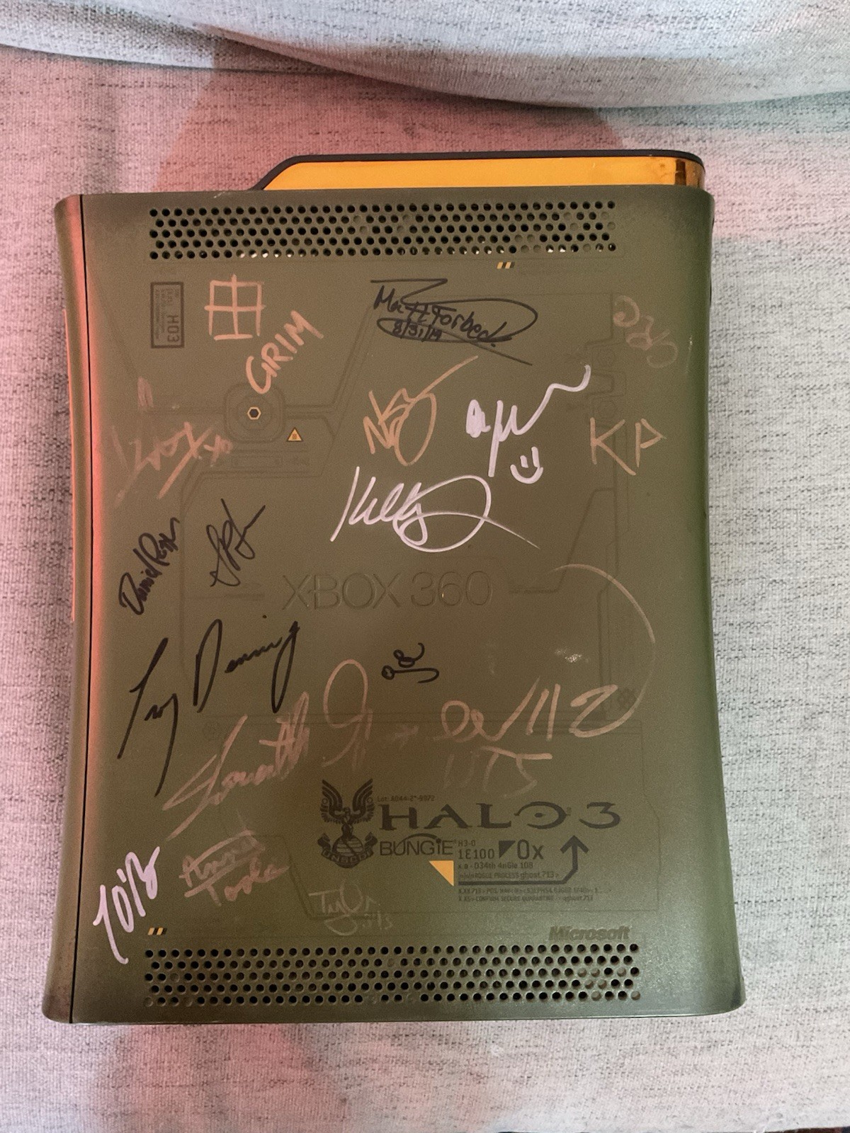 Rare Signed Limited Edition Halo 3 Xbox 360 By Dev Team And Voice Actors